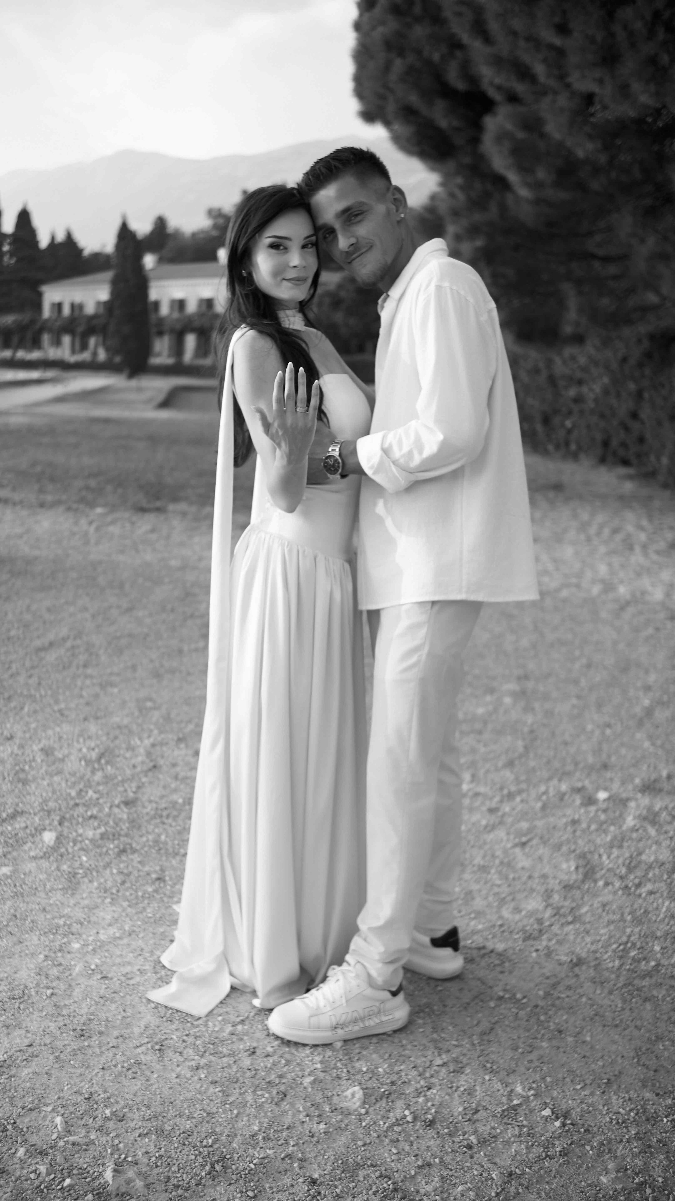 Sunset Engagement Shoot in Sveti Stefan | Ilhan & Ilhana's Proposal. Фотосессии в Черногории — фотограф Станевская Эля