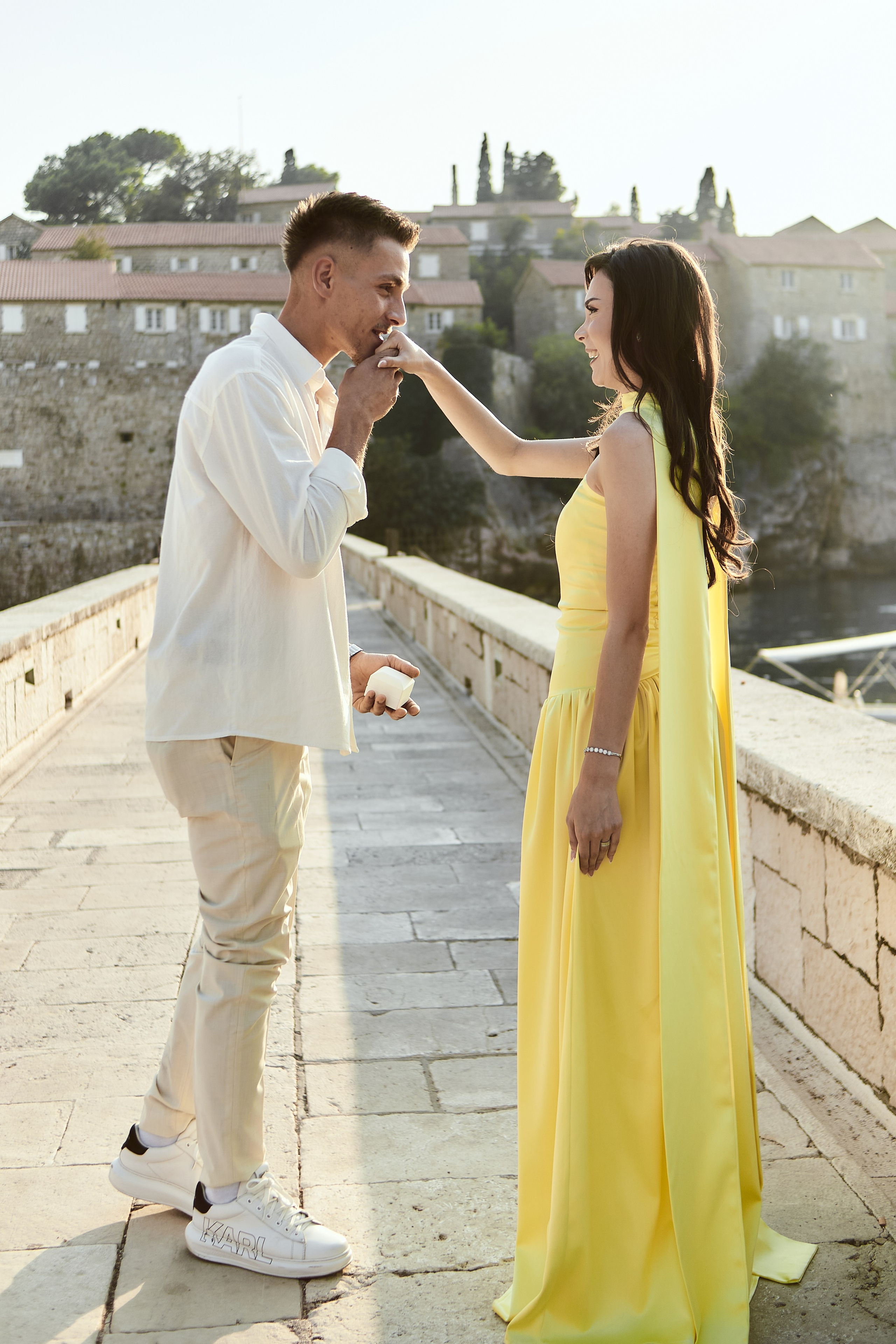 Sunset Engagement Shoot in Sveti Stefan | Ilhan & Ilhana's Proposal. Фотосессии в Черногории — фотограф Станевская Эля