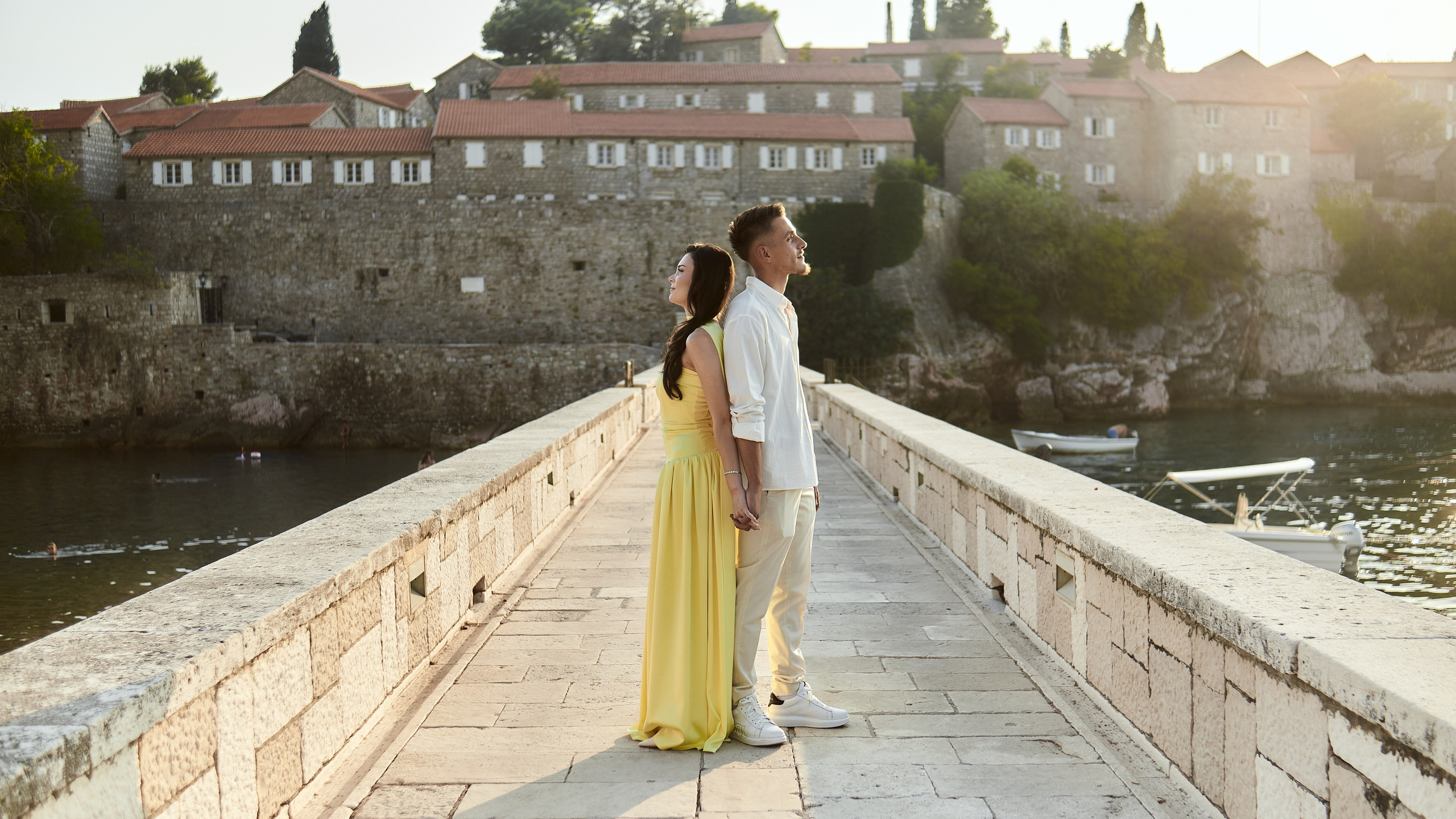 Sunset Engagement Shoot in Sveti Stefan | Ilhan & Ilhana's Proposal. Фотосессии в Черногории — фотограф Станевская Эля