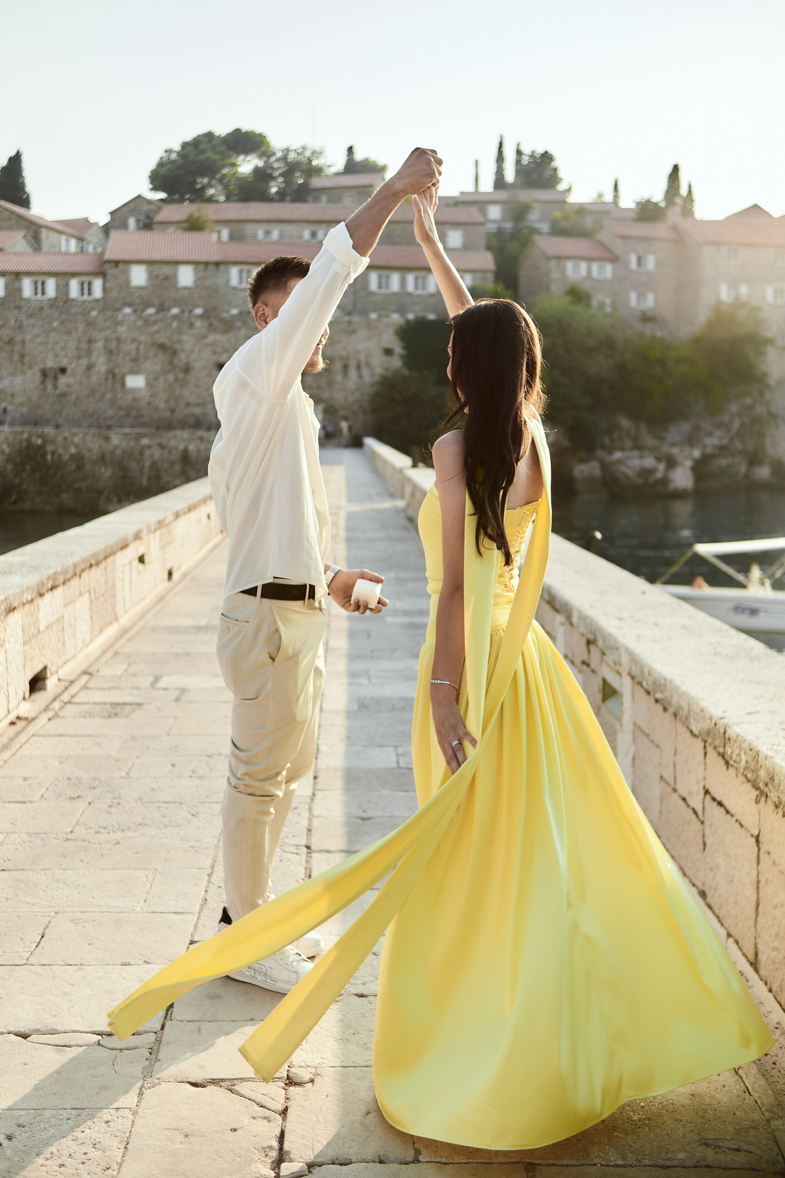 Sunset Engagement Shoot in Sveti Stefan | Ilhan & Ilhana's Proposal. Фотосессии в Черногории — фотограф Станевская Эля