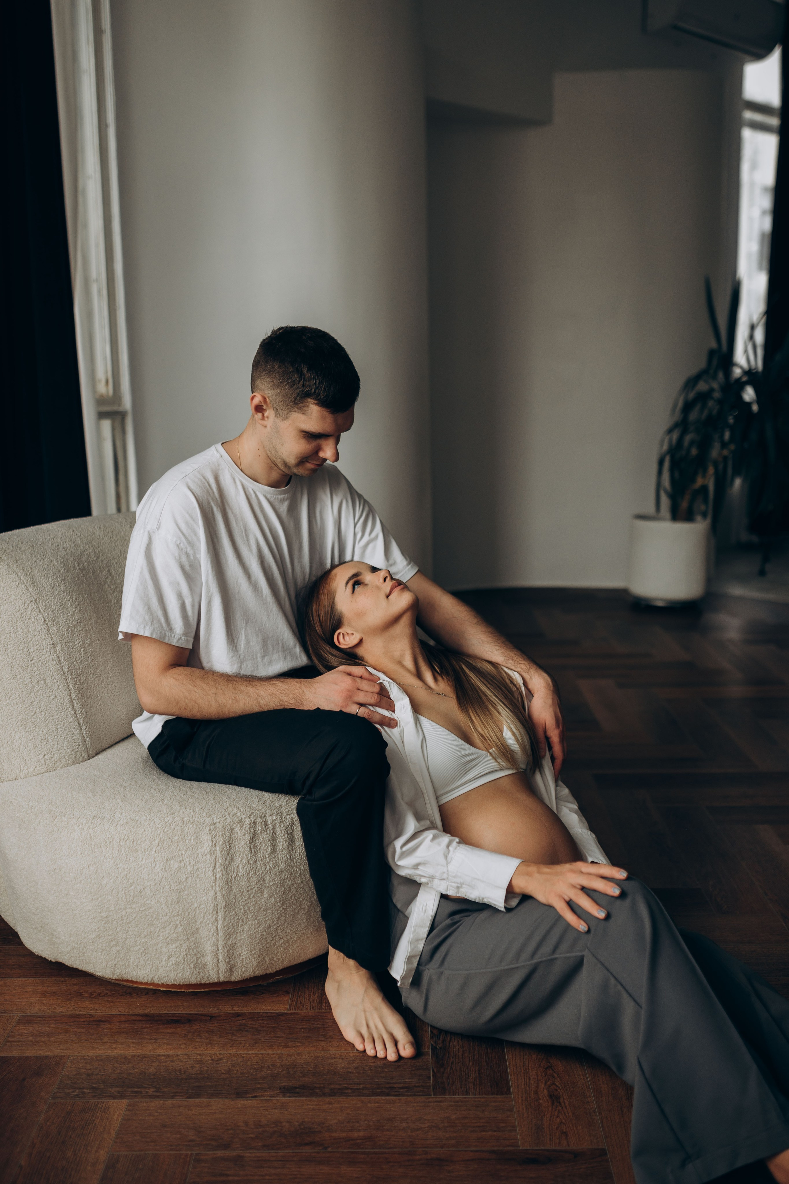 Фотосессия беременности в студии. Семейный фотограф в Домодедово и Москве Елена Пичугина