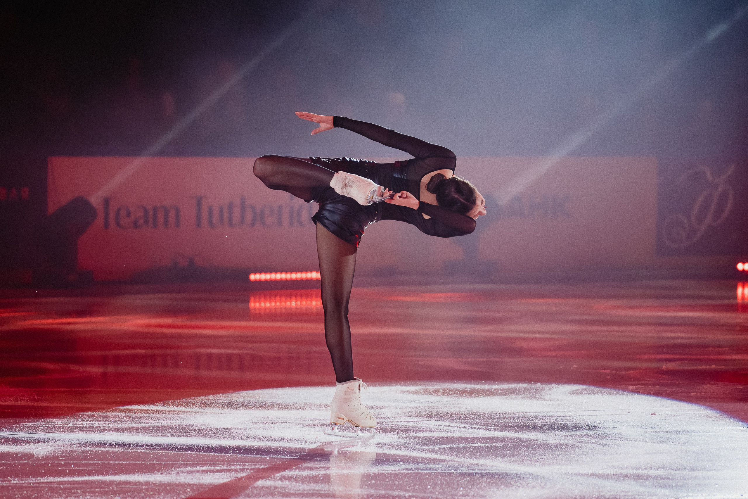 Шоу Этери Тутберидзе в Новосибирске. Воробьева Ксения — Спортивный и танцевальный фотограф Новосибирск