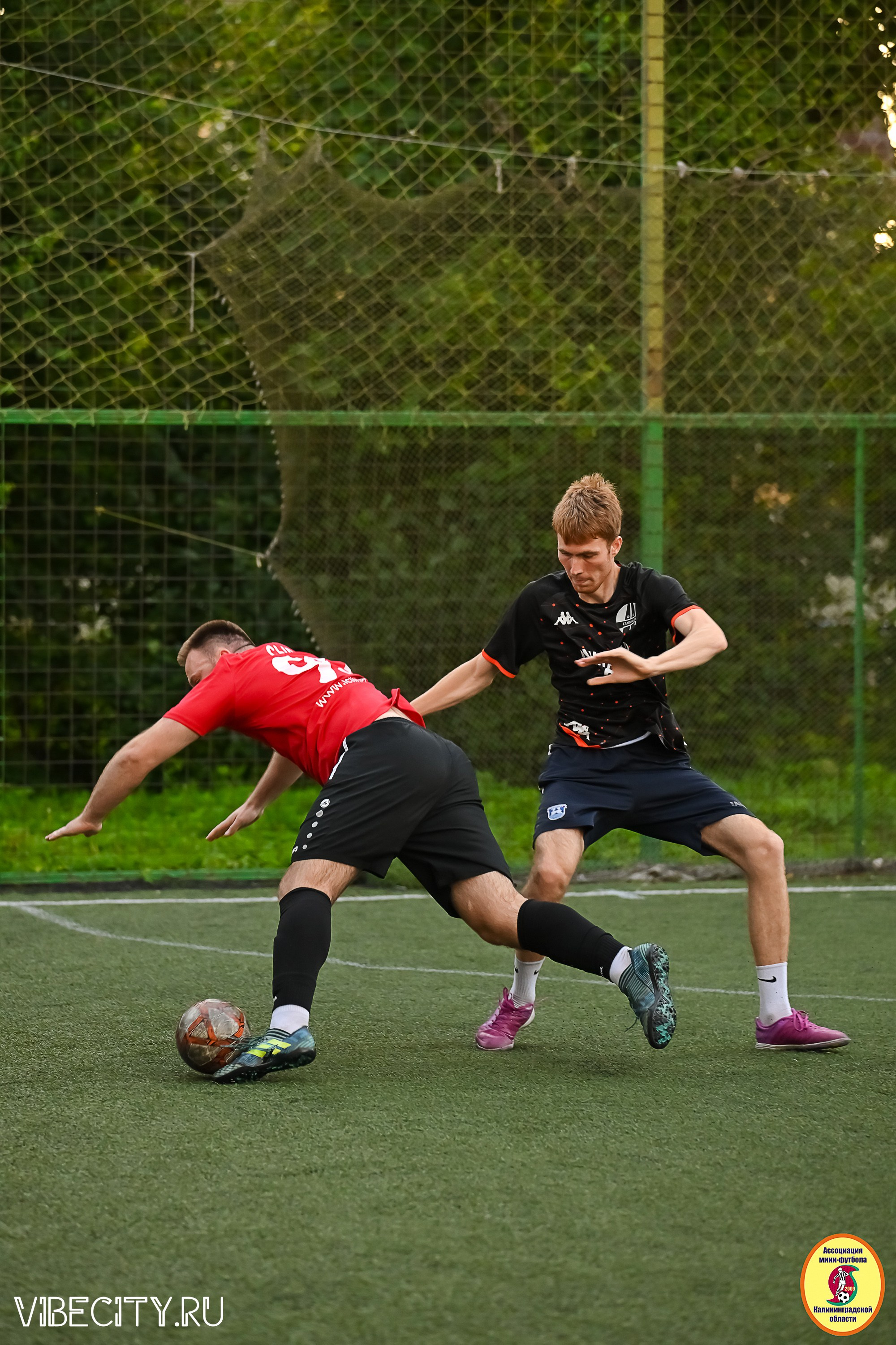 ИГРЫ МИНИ-ФУТБОЛЬНОЙ И КОРПОРАТИВНОЙ ЛИГИ. VIBECITY.RU Вайб Сити Ру Фоторепортажи Фотоотчеты Калининград