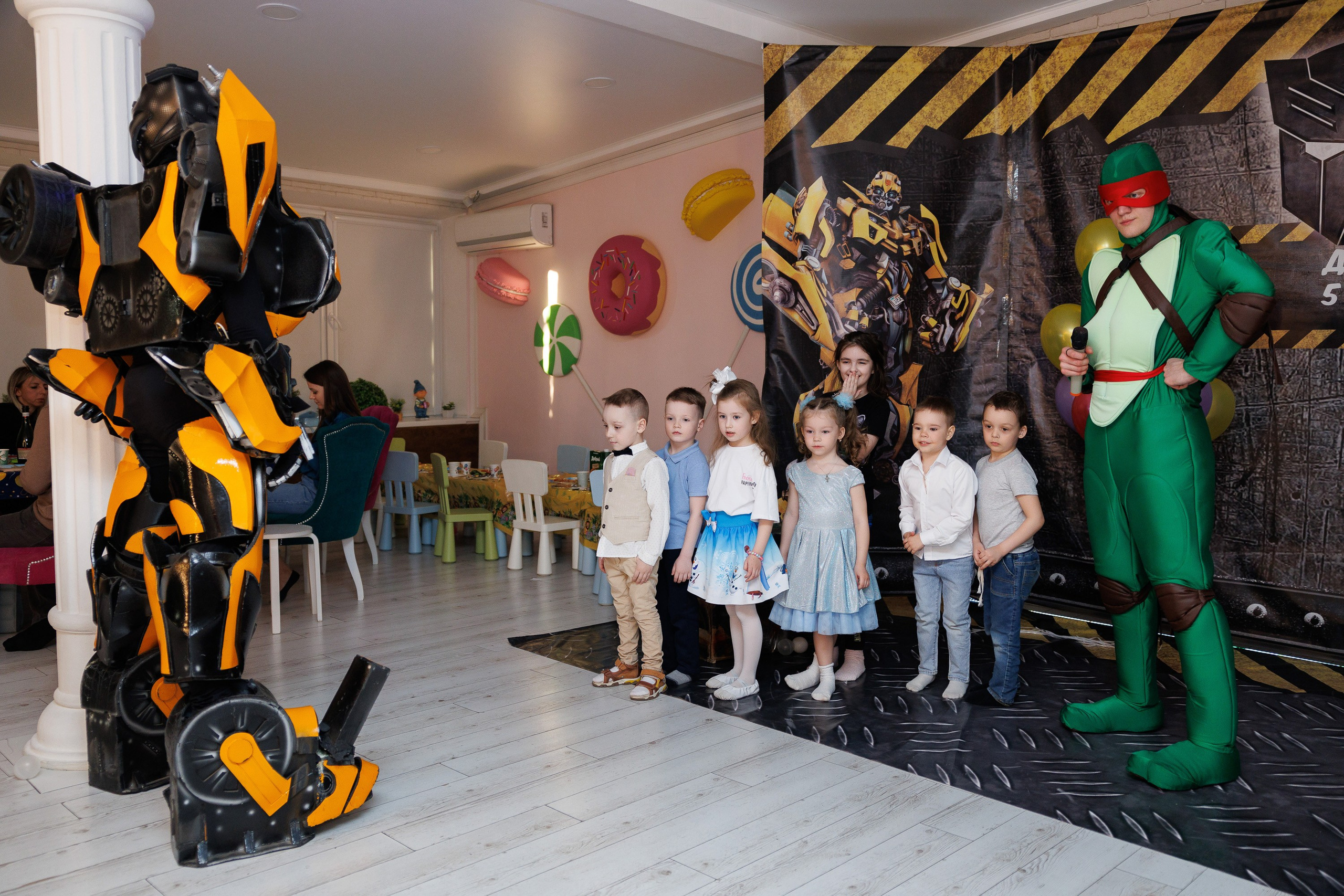 Детский день рождения в студии «Ромашка» в Оренбурге — Трансформеры