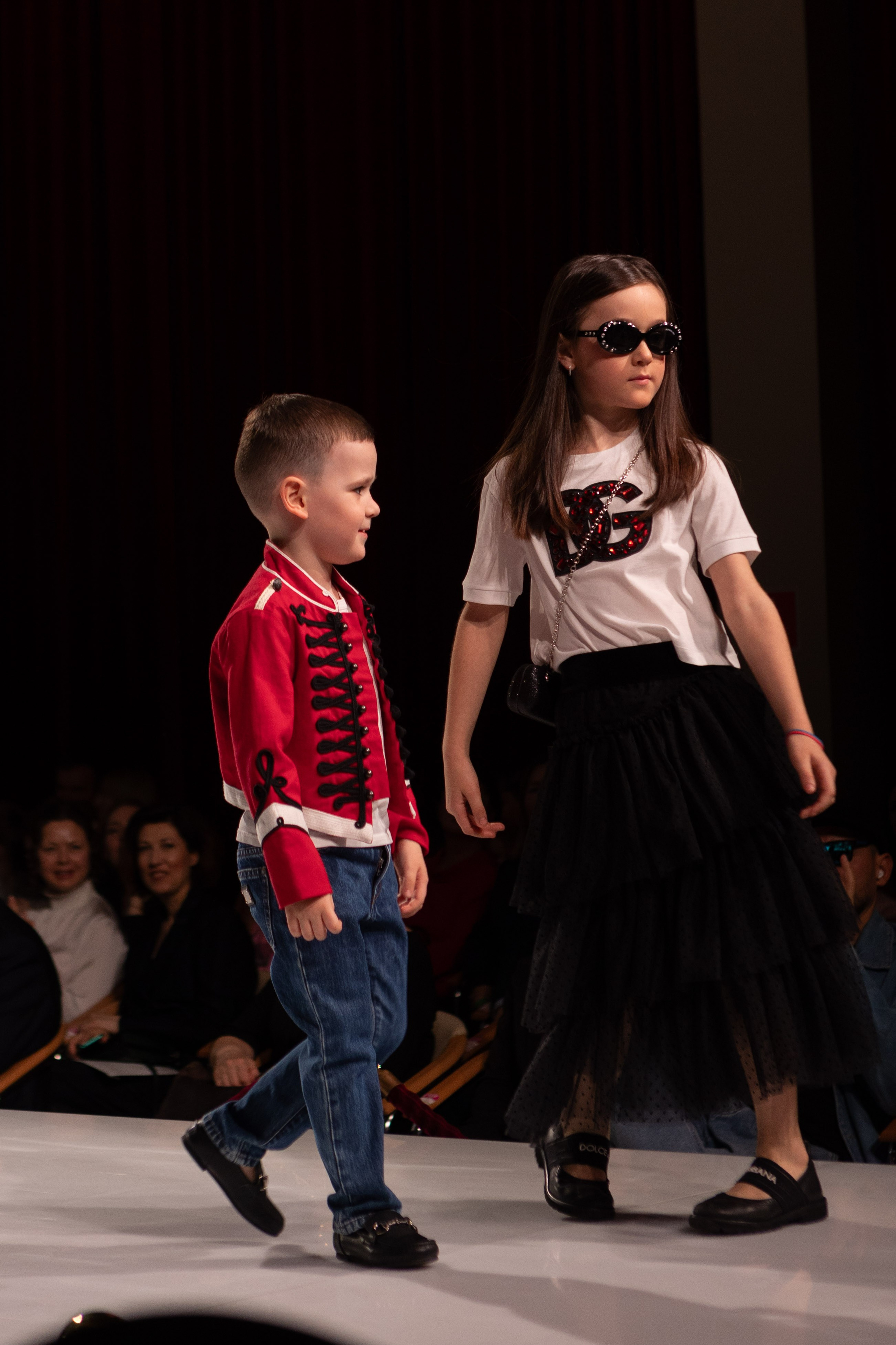 Estet fashion week весна 2024. Торговая сеть Кенгуру.