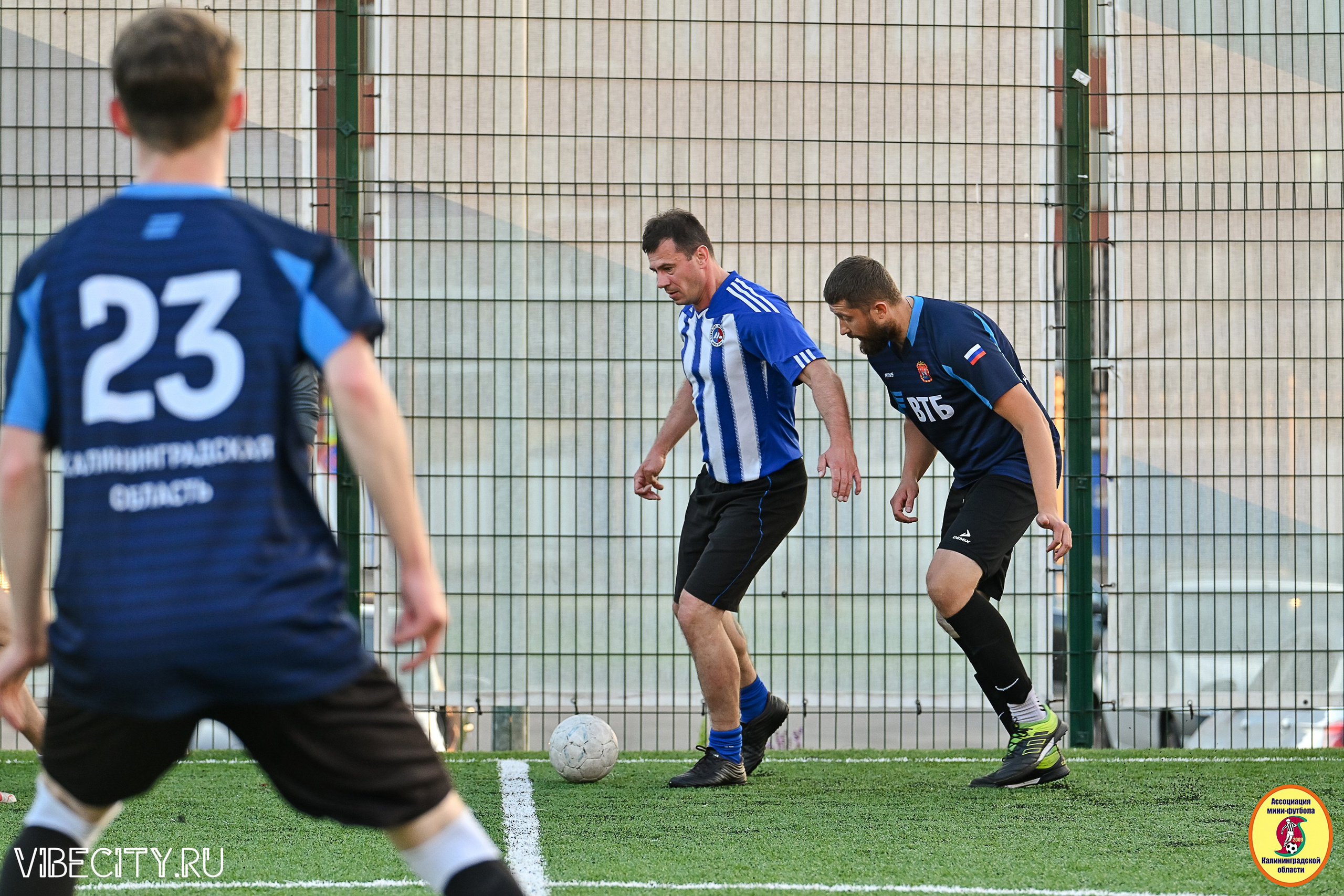 ИГРЫ МИНИ-ФУТБОЛЬНОЙ И КОРПОРАТИВНОЙ ЛИГИ. VIBECITY.RU Вайб Сити Ру Фоторепортажи Фотоотчеты Калининград