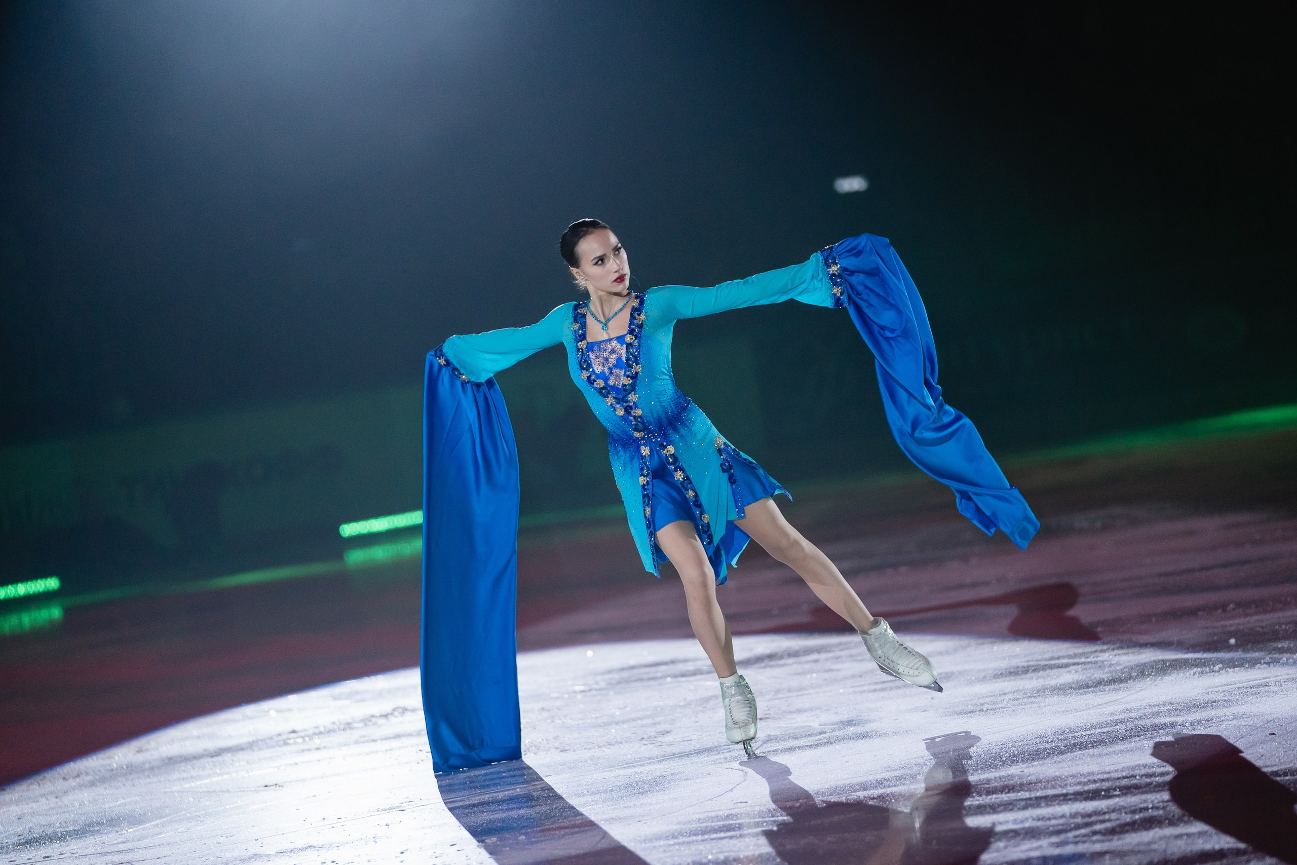 Шоу «Чемпионы на льду» в Новосибирске. Воробьева Ксения — Спортивный и танцевальный фотограф Новосибирск