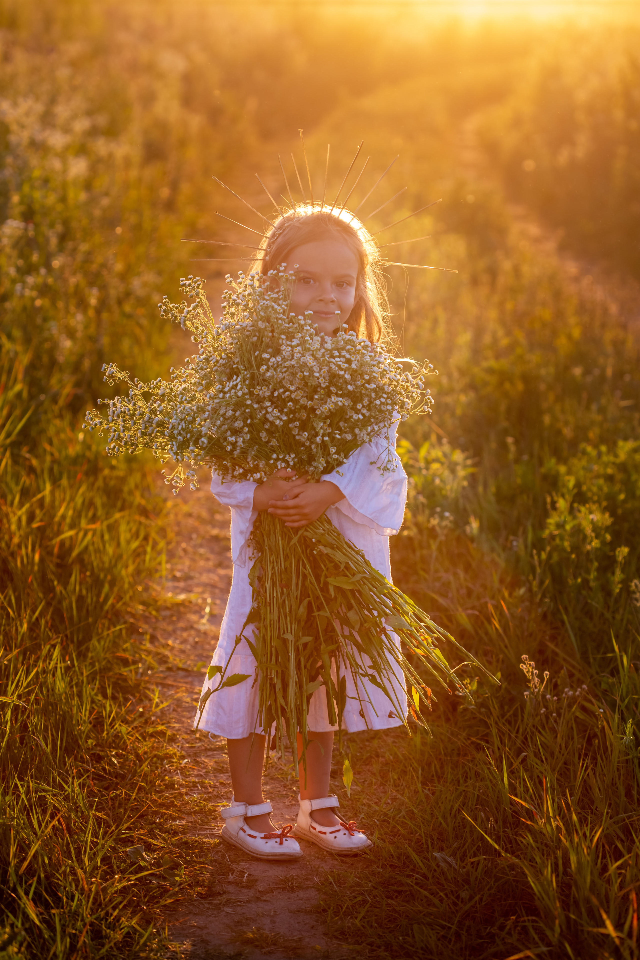 Детская полевая фотосессия на закате. Галина Шарапова Детский и семейный фотограф Москва