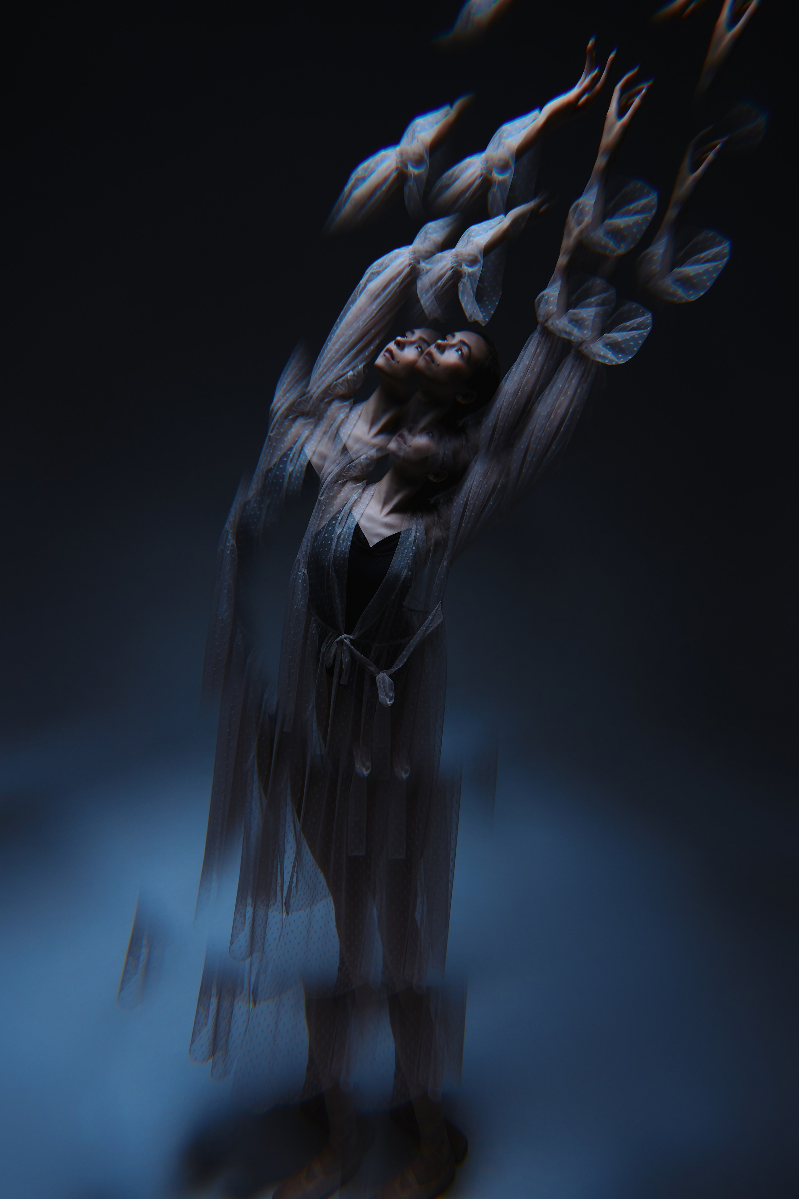 Фотосессия в образе балерины в платье сетка СИНИОКО. Одежда из Санкт-Петербурга СИНИОКО