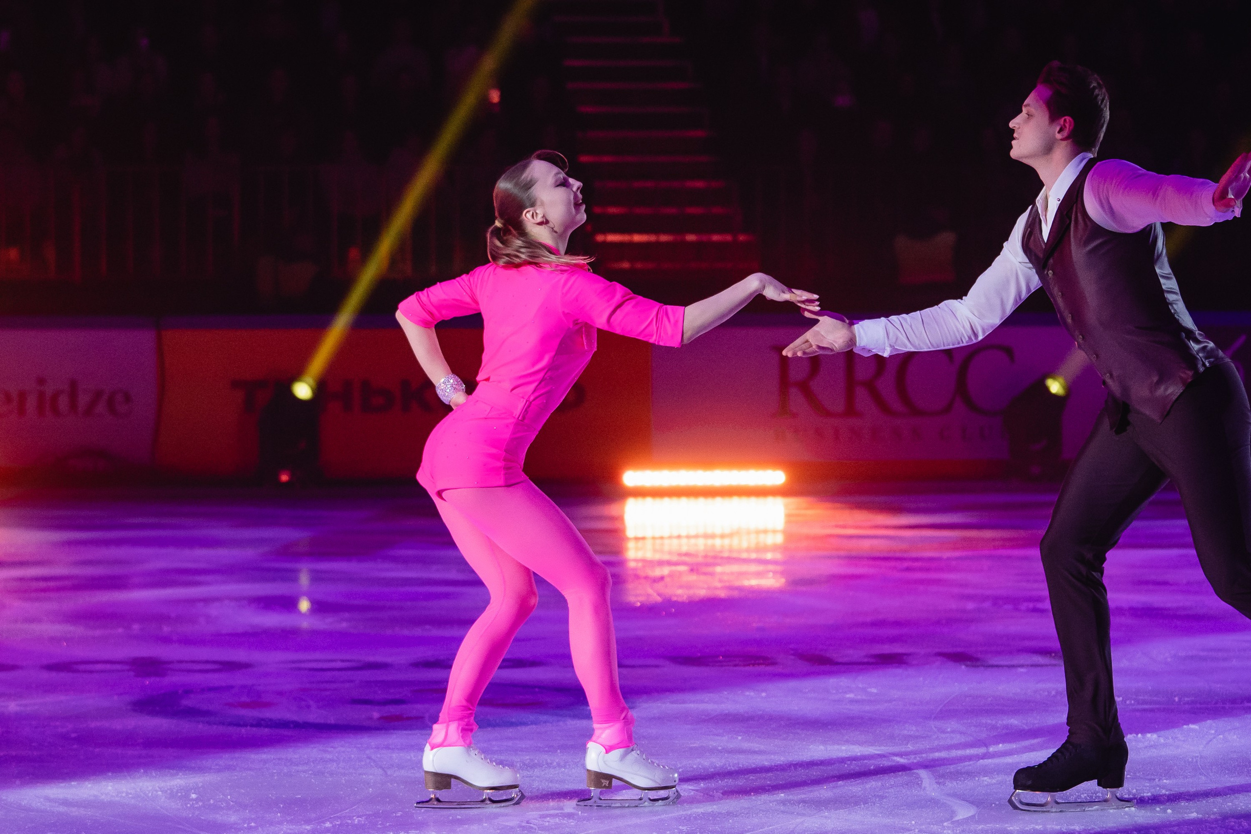 Шоу «Чемпионы на льду» в Новосибирске. Воробьева Ксения — Спортивный и танцевальный фотограф Новосибирск