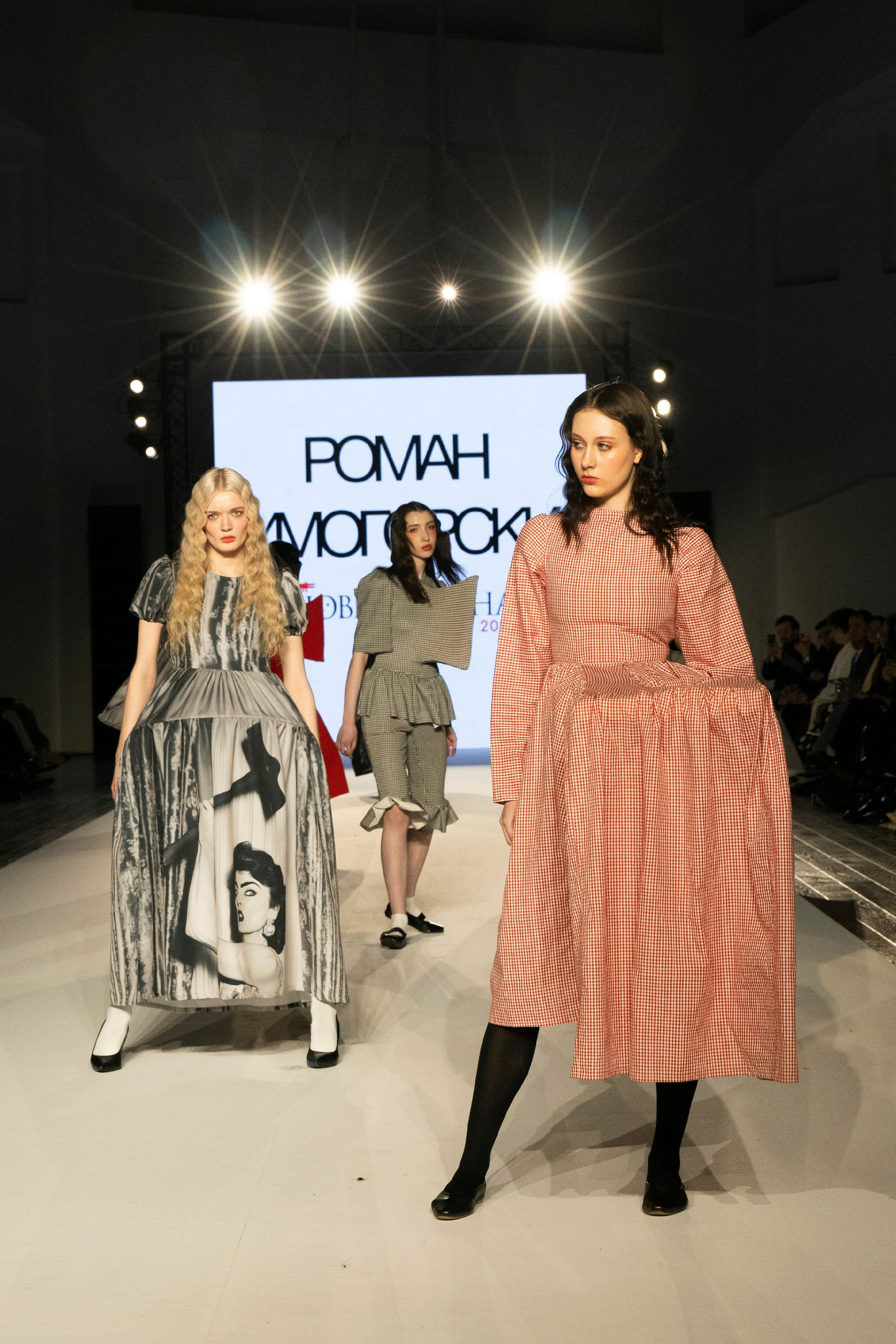 ДЛТ Собака.ru показ победителей конкурса «Новые имена в моде 2025». FOTOFAQ SKOOL г. Санкт-Петербург: очные, дистанционные и онлайн курсы фотографии