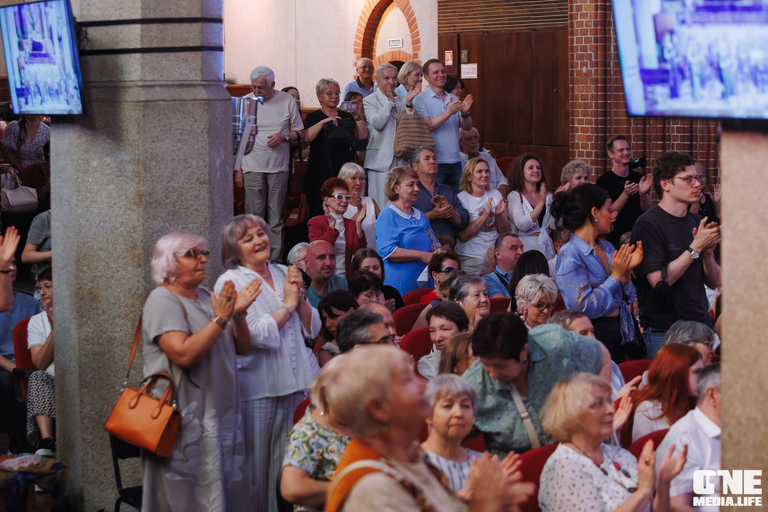 Фоторепортаж из Калининградской филармонии. One Media Life: фоторепортажи, фотоотчеты с мероприятий и заведений