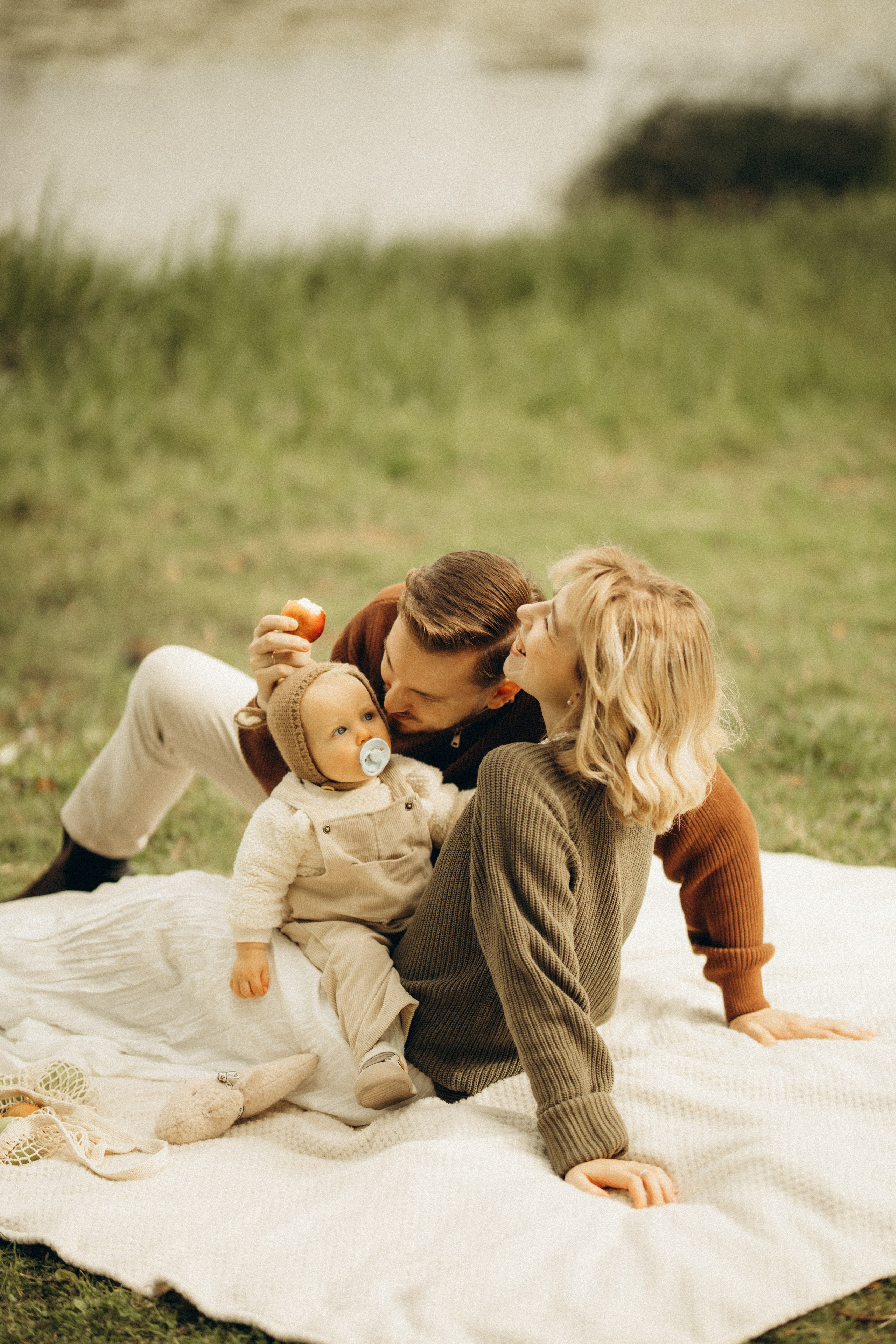 Семейная фотосессия в Ярославле на природе. Семейный фотограф Вероника Каюрова Ярославль