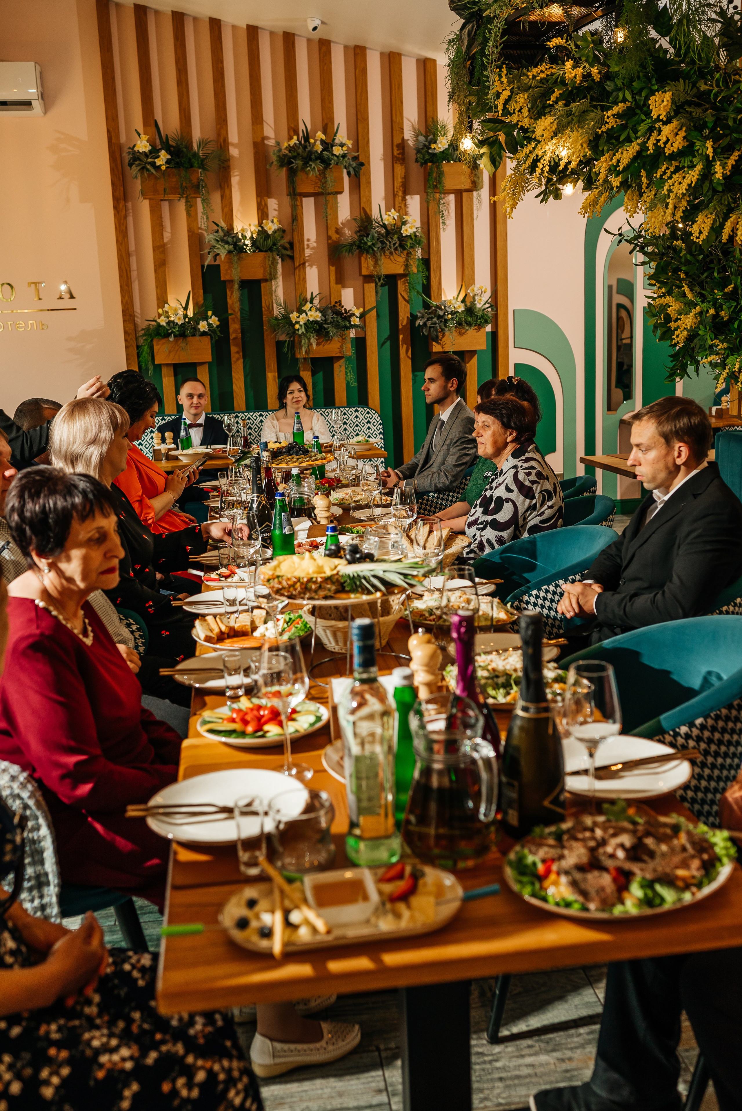 Вика и Артём. 24.04.2025. Фотограф в Каменске-Шахтинском Ольга Сагал