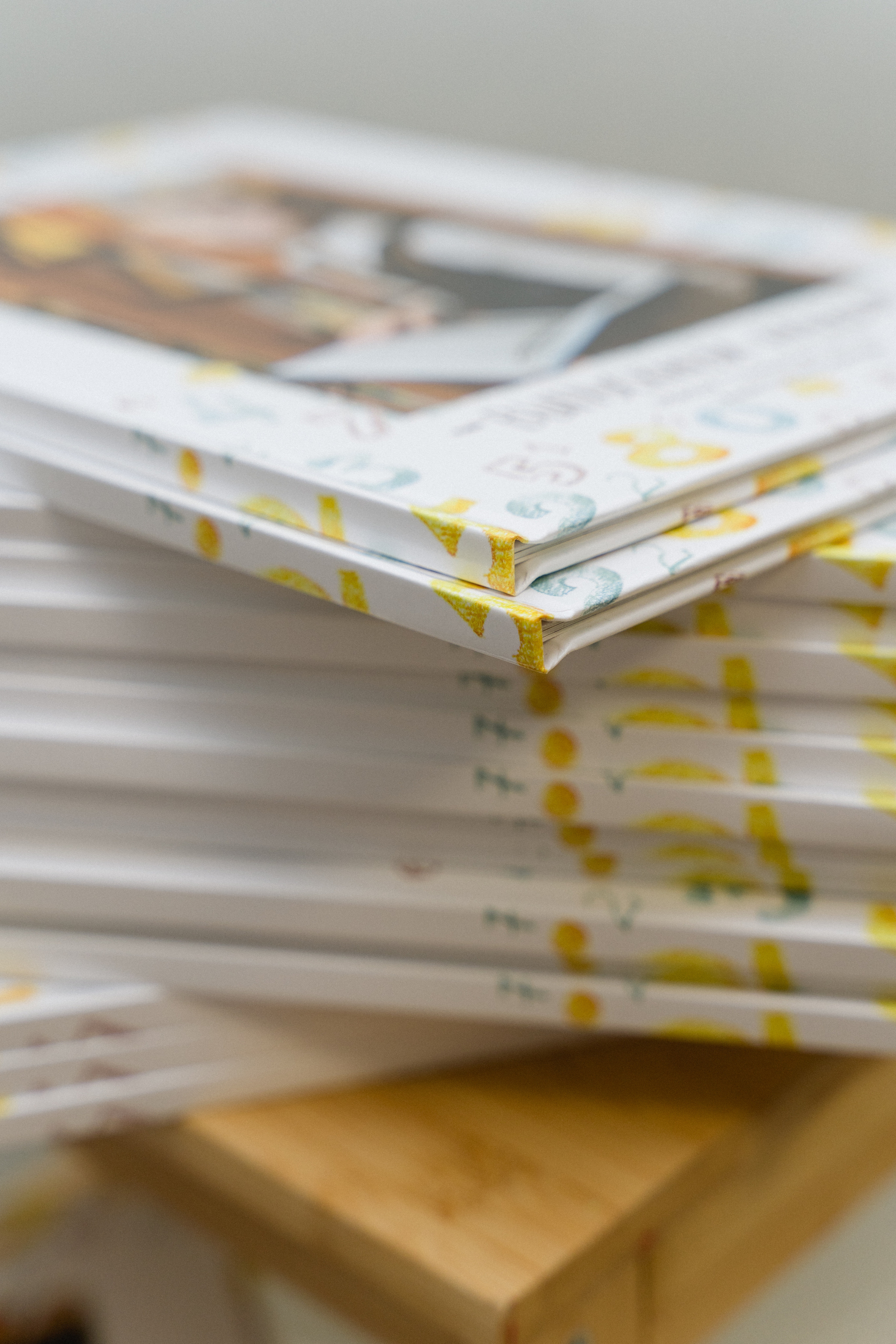 Выпускные альбомы 4 класс Екатеринбург. Фотограф в детский сад в Екатеринбурге, выпускные альбомы Юлия Умерова