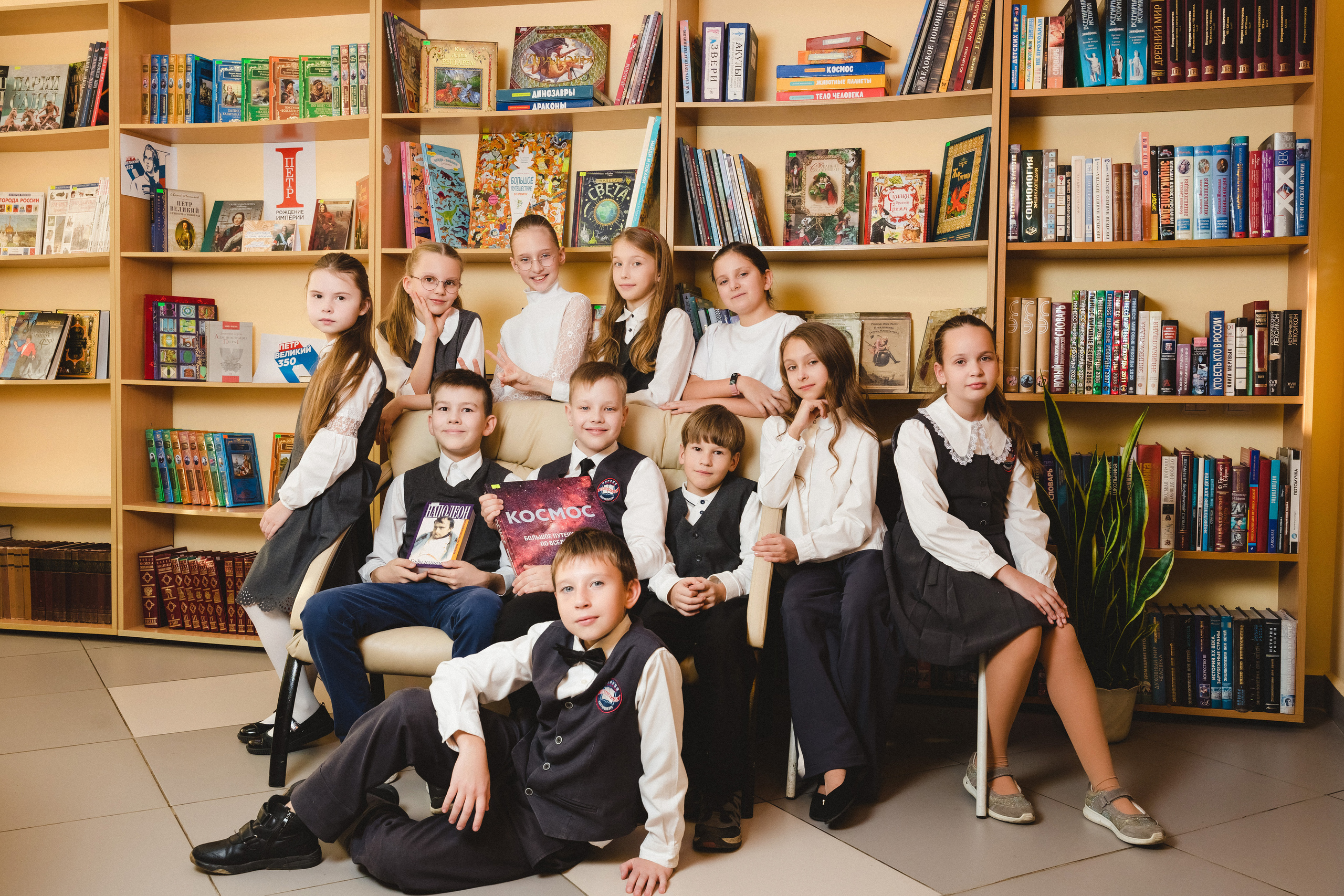 Выпускные альбомы 4 класс Екатеринбург. Фотограф в детский сад в Екатеринбурге, выпускные альбомы Юлия Умерова