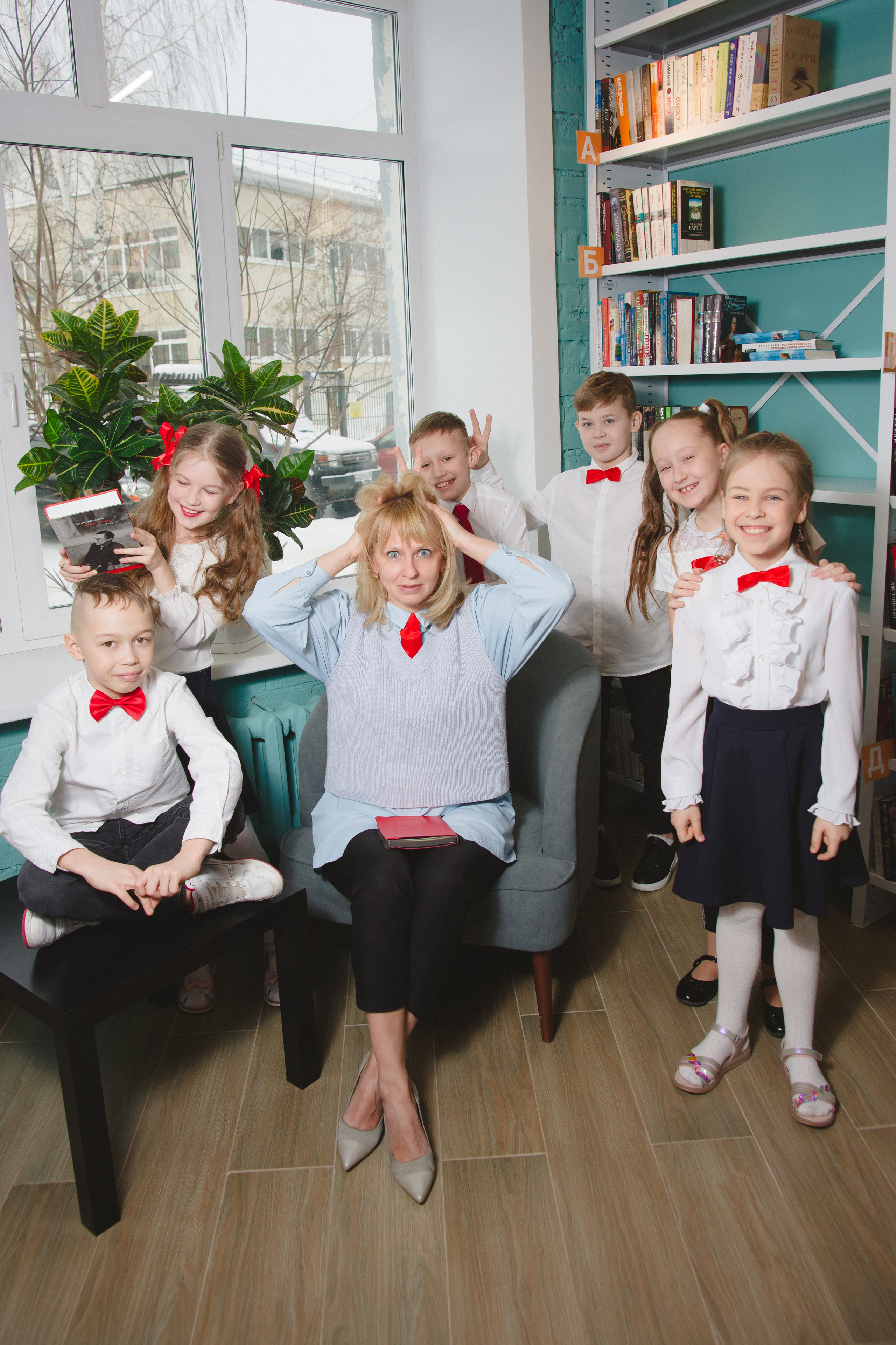 Выпускные альбомы 9 школа. г. Березовский. Фотограф в детский сад в Екатеринбурге, выпускные альбомы Юлия Умерова