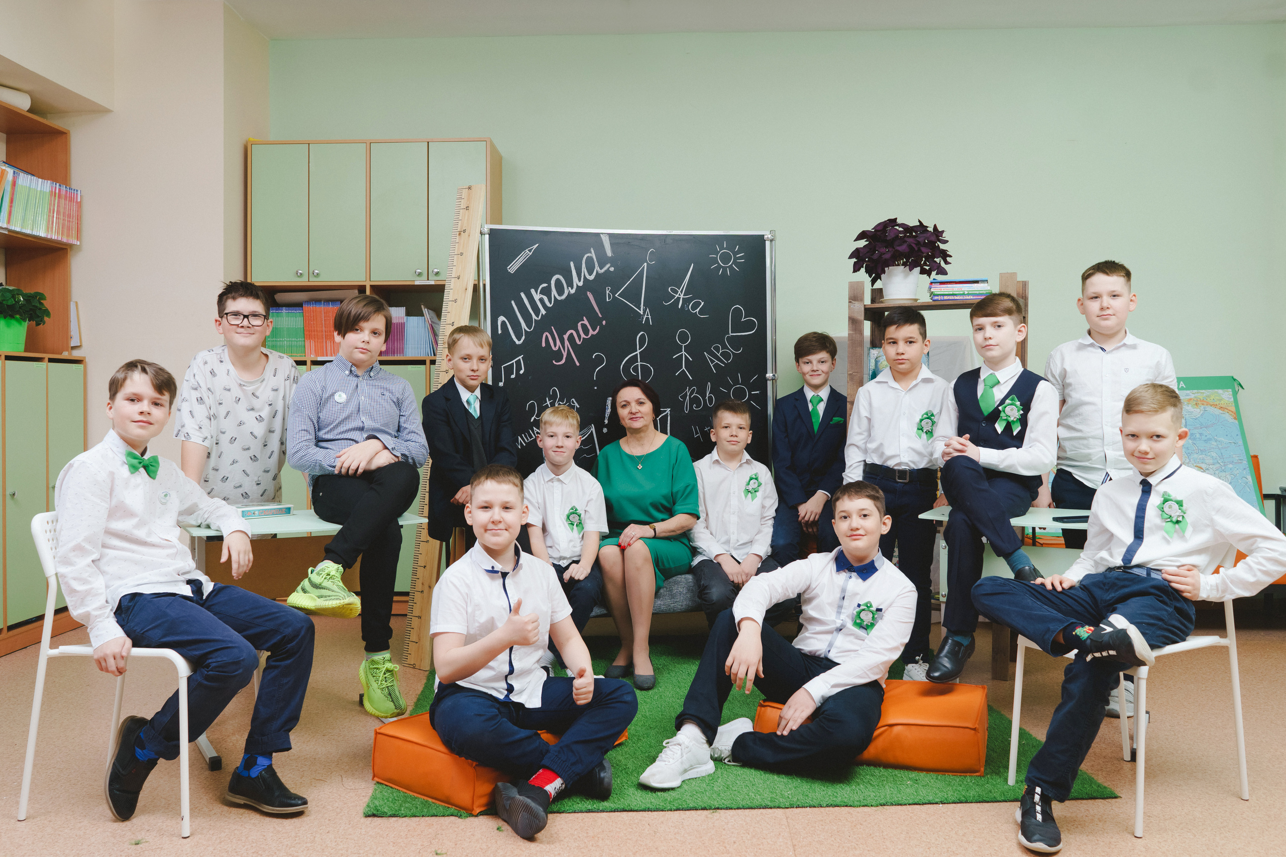 Выпускные альбомы «Школа на твоем берегу» № 29. п. Старопышминск. Фотограф в детский сад в Екатеринбурге, выпускные альбомы Юлия Умерова