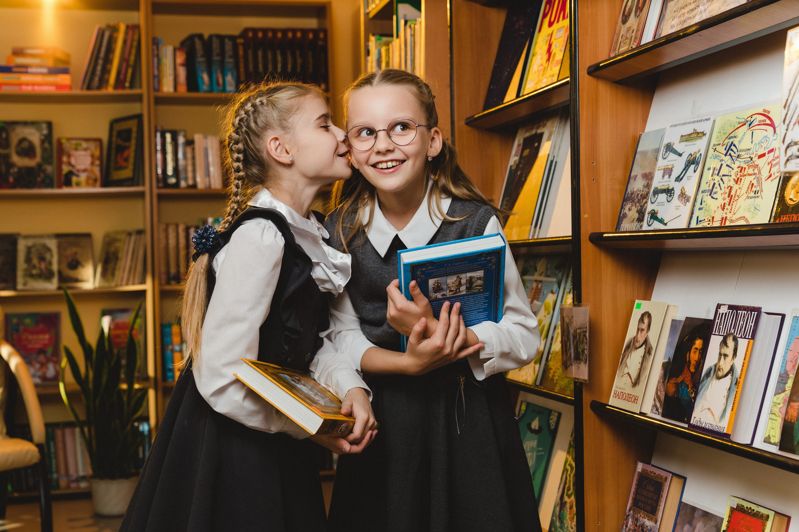 Выпускные альбомы 4 класс Екатеринбург. Фотограф в детский сад в Екатеринбурге, выпускные альбомы Юлия Умерова