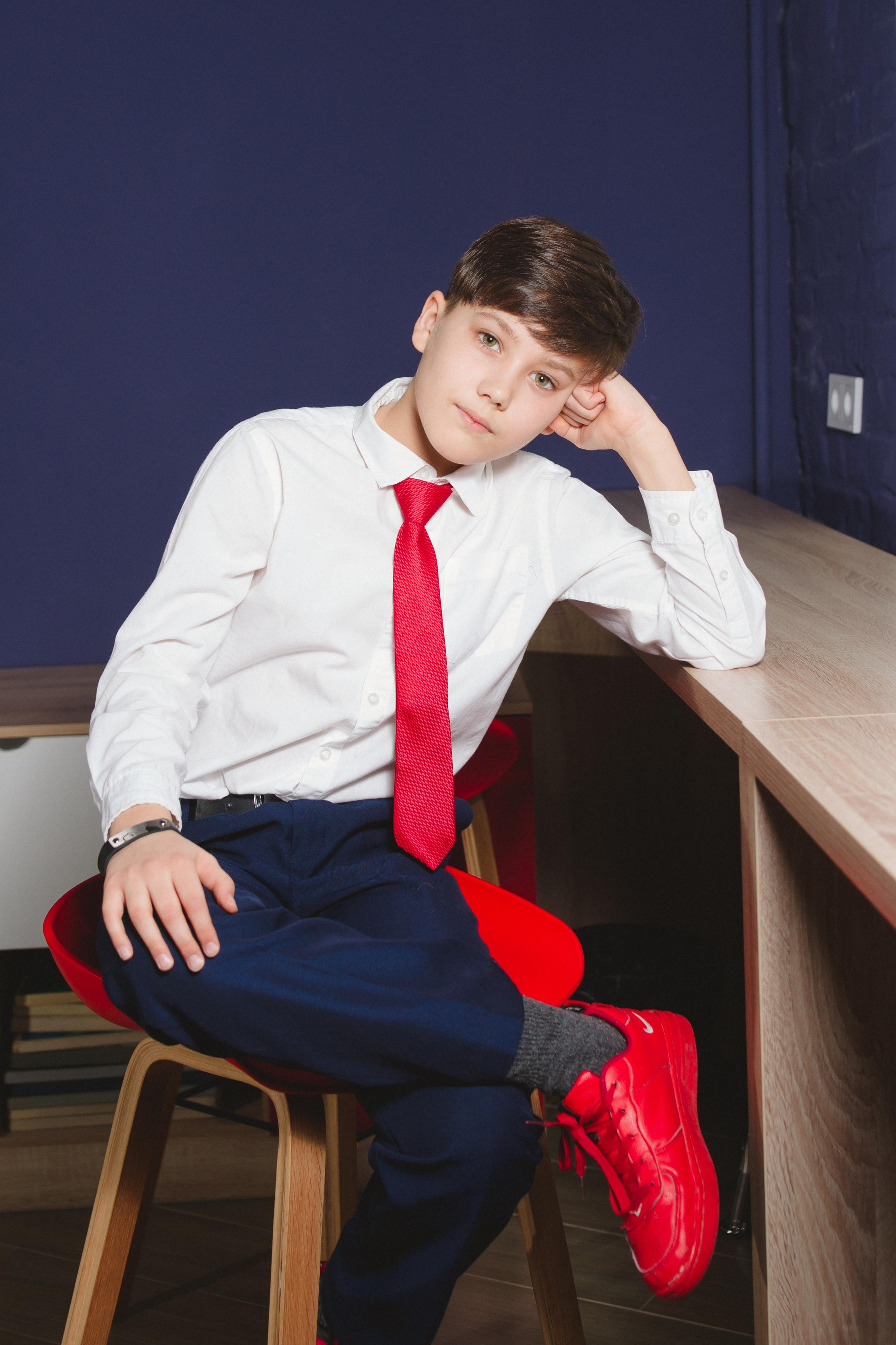 Выпускные альбомы 9 школа. г. Березовский. Фотограф в детский сад в Екатеринбурге, выпускные альбомы Юлия Умерова