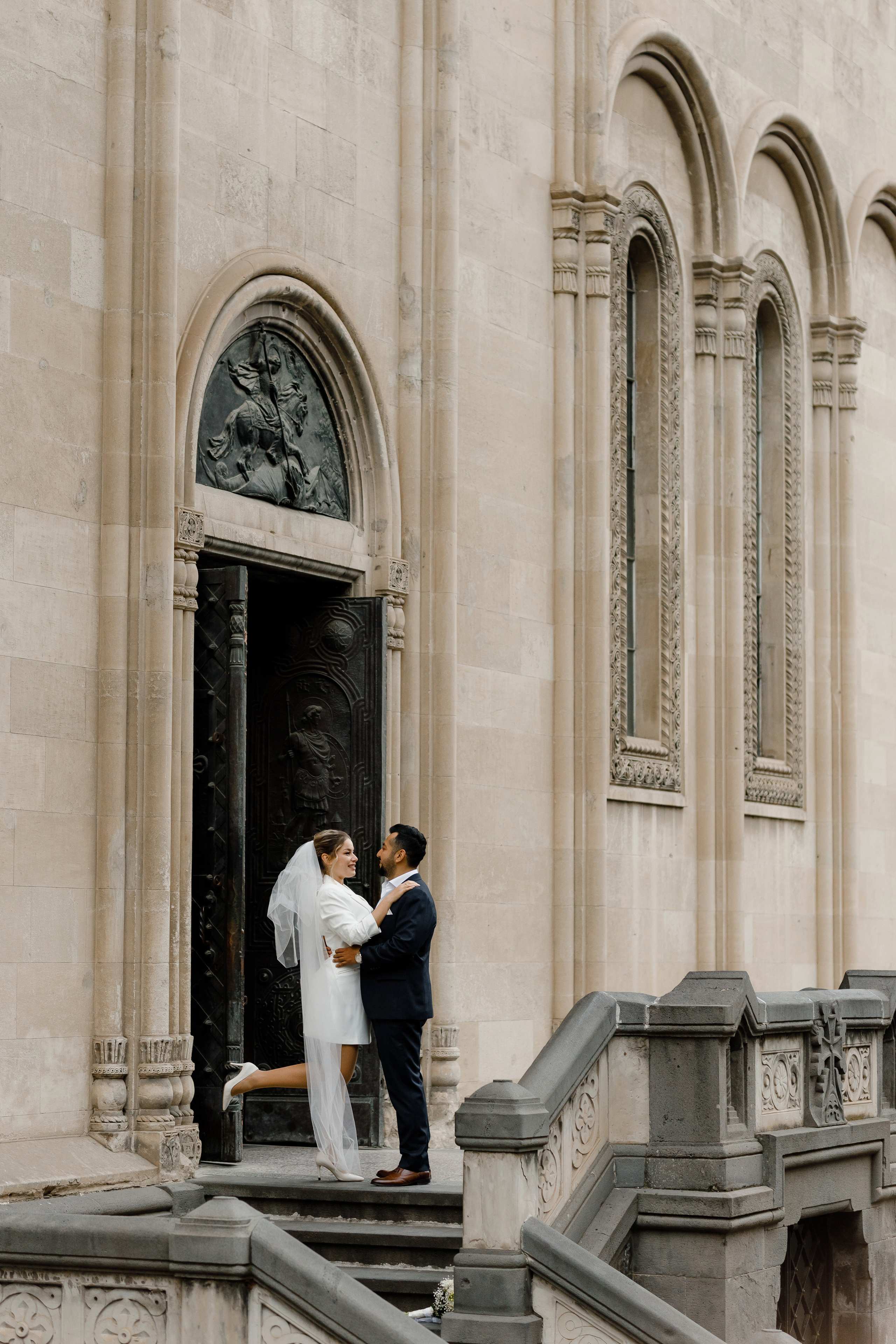 1 Hour in TBS. Aliaksandr Shyshko is a wedding and family photographer in Georgia and