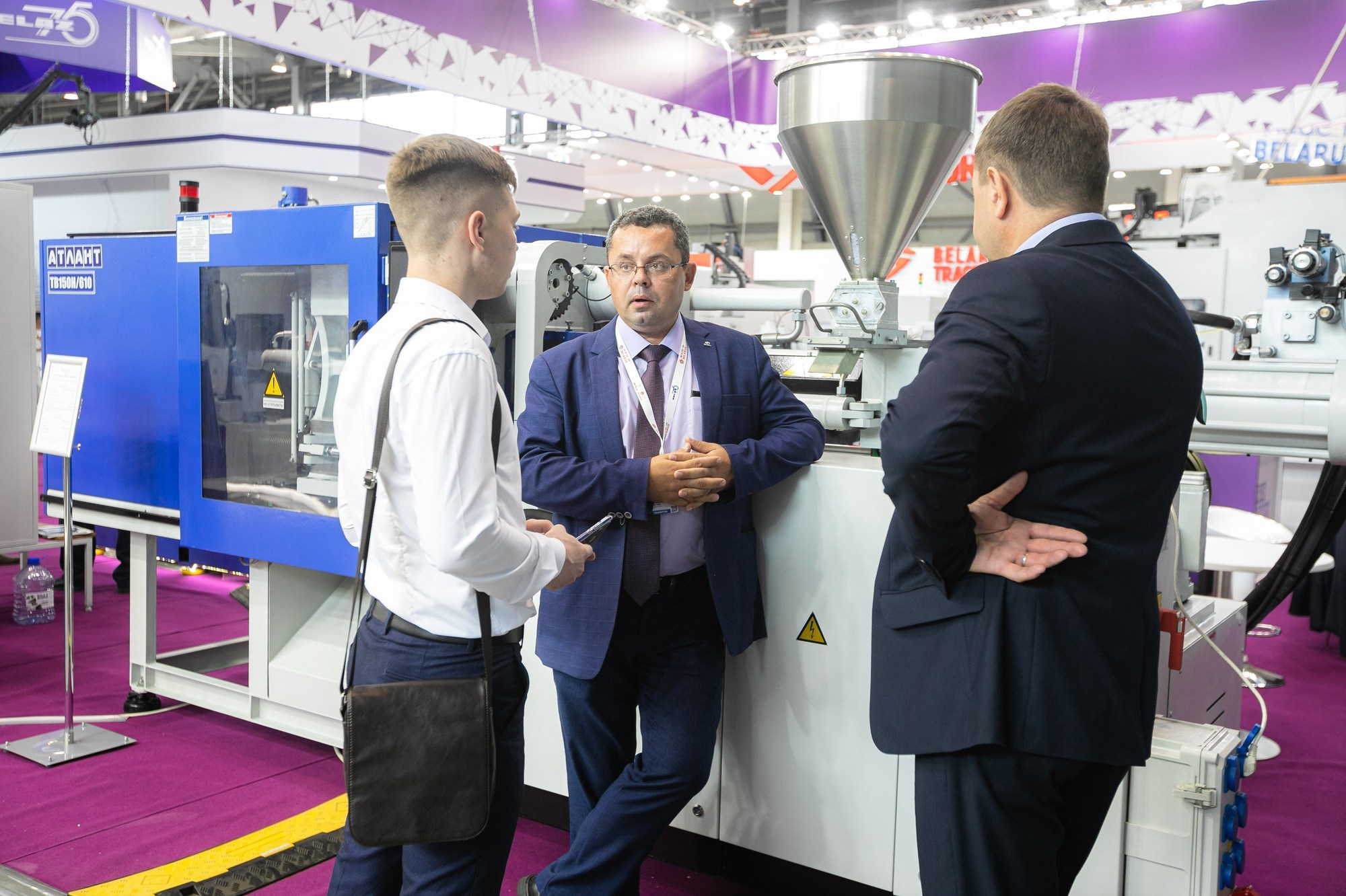 Фотограф на Иннопром, Крокус, репортажный фотограф | Антон Матвеев. Свадебный фотограф в Москве | Антон Матвеев