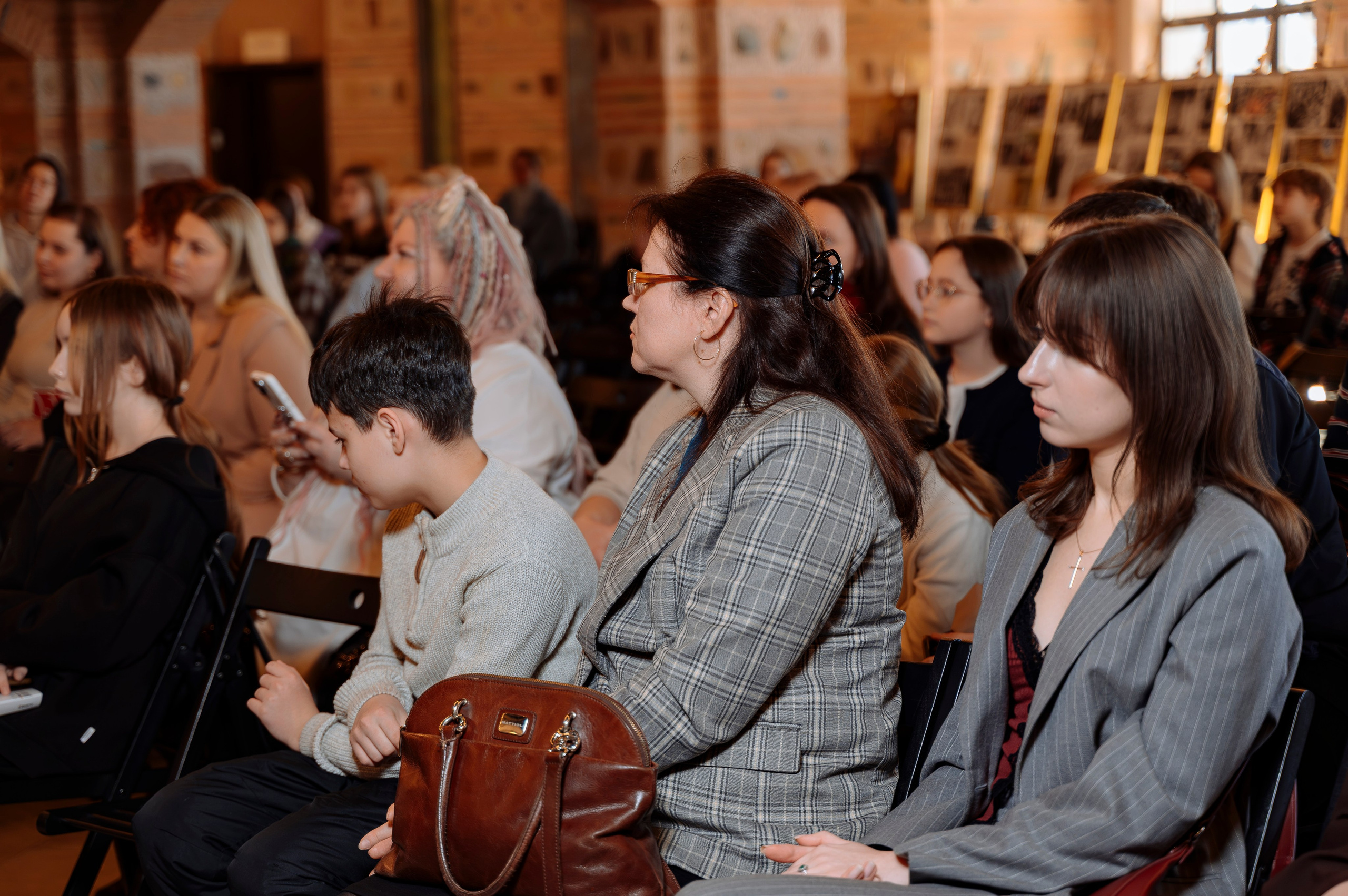 ФАН встреча участников проекта FACTOR.BY: Ибрагима Карасова и Шамхала Хачатуряна. Фотограф Беларусь — Ольга Шаповалова (Жардецкая)