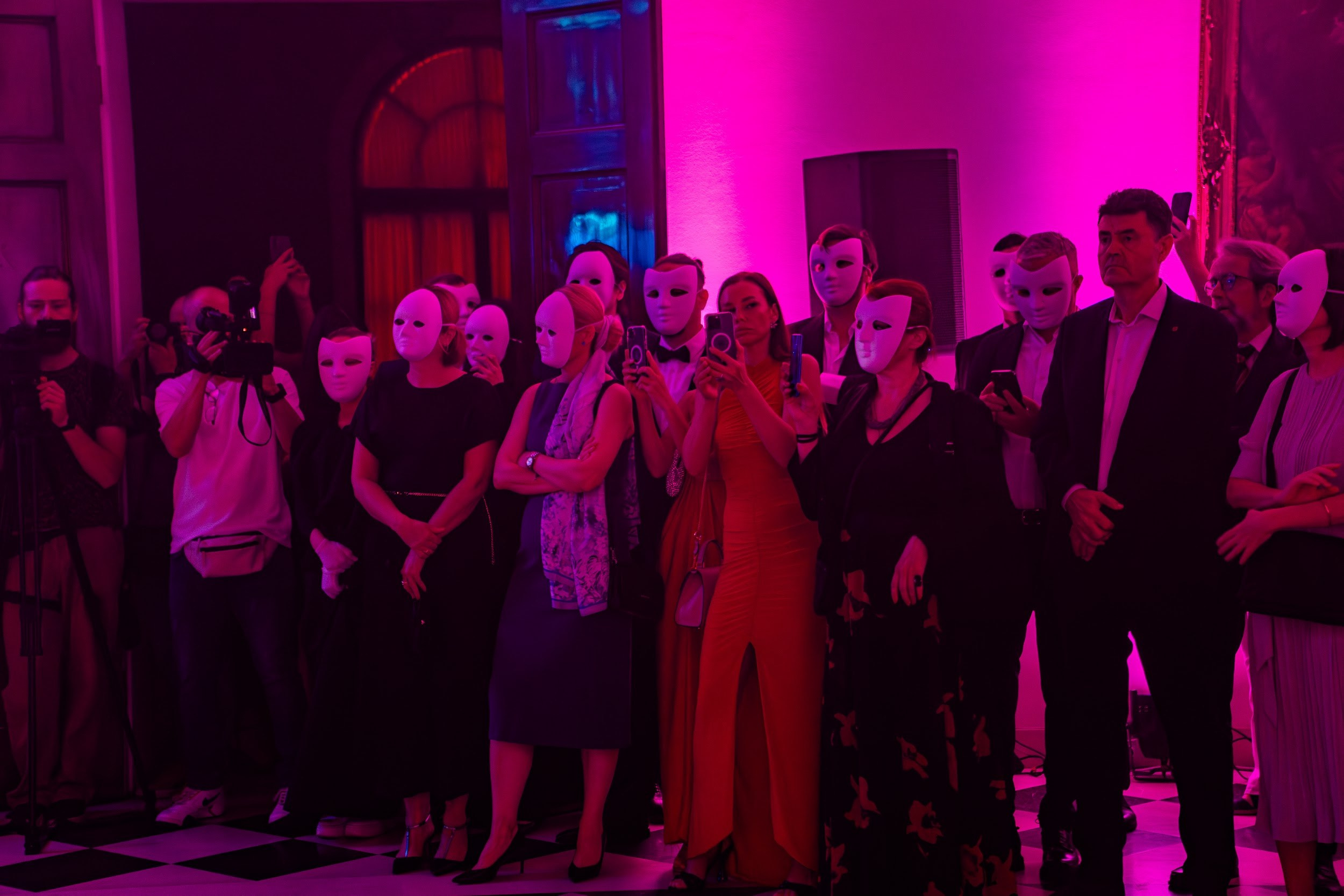 LA DIVINA: THE ETERNAL CALLAS. PAVEL KIR