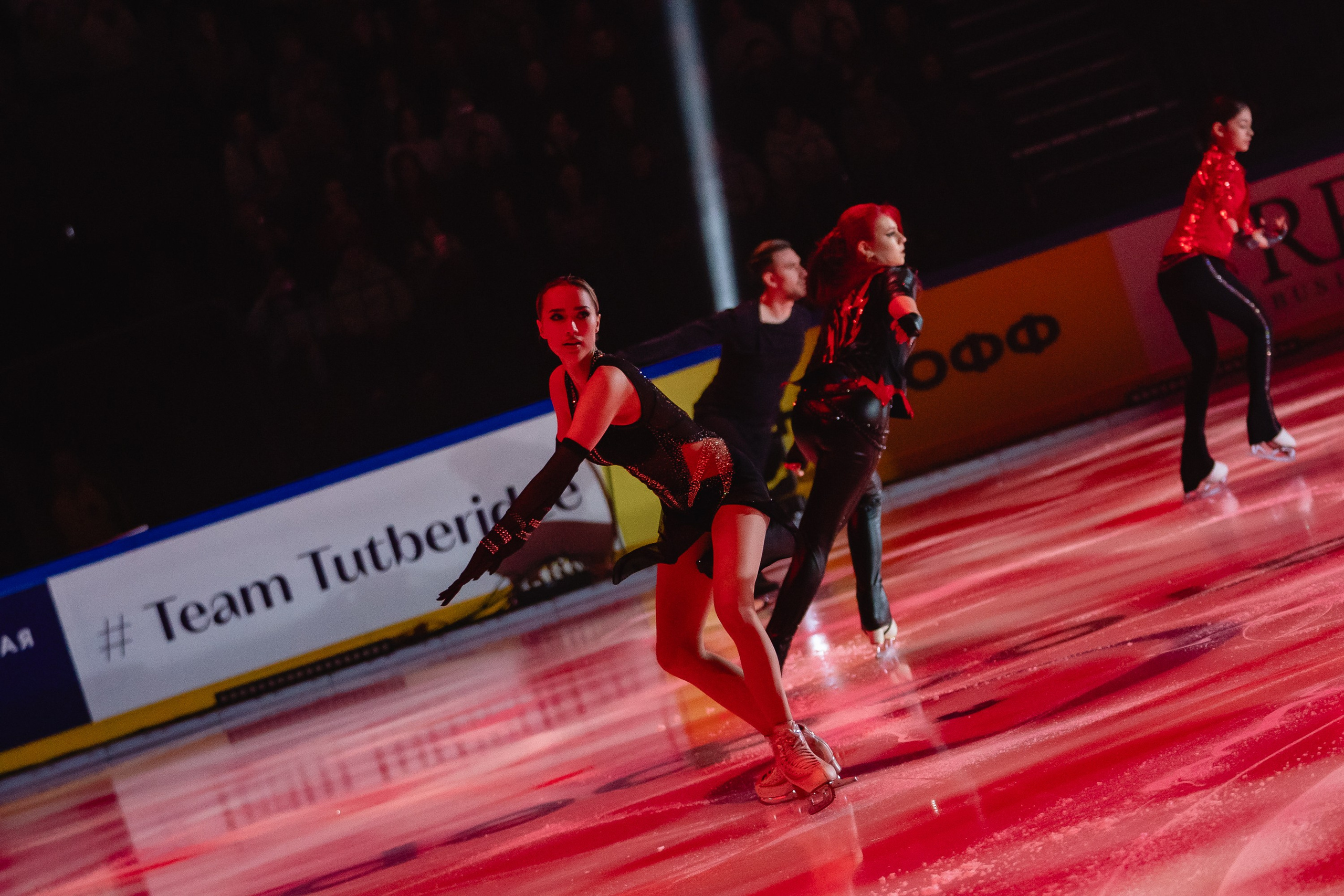 Шоу «Чемпионы на льду» в Новосибирске. Воробьева Ксения — Спортивный и танцевальный фотограф Новосибирск