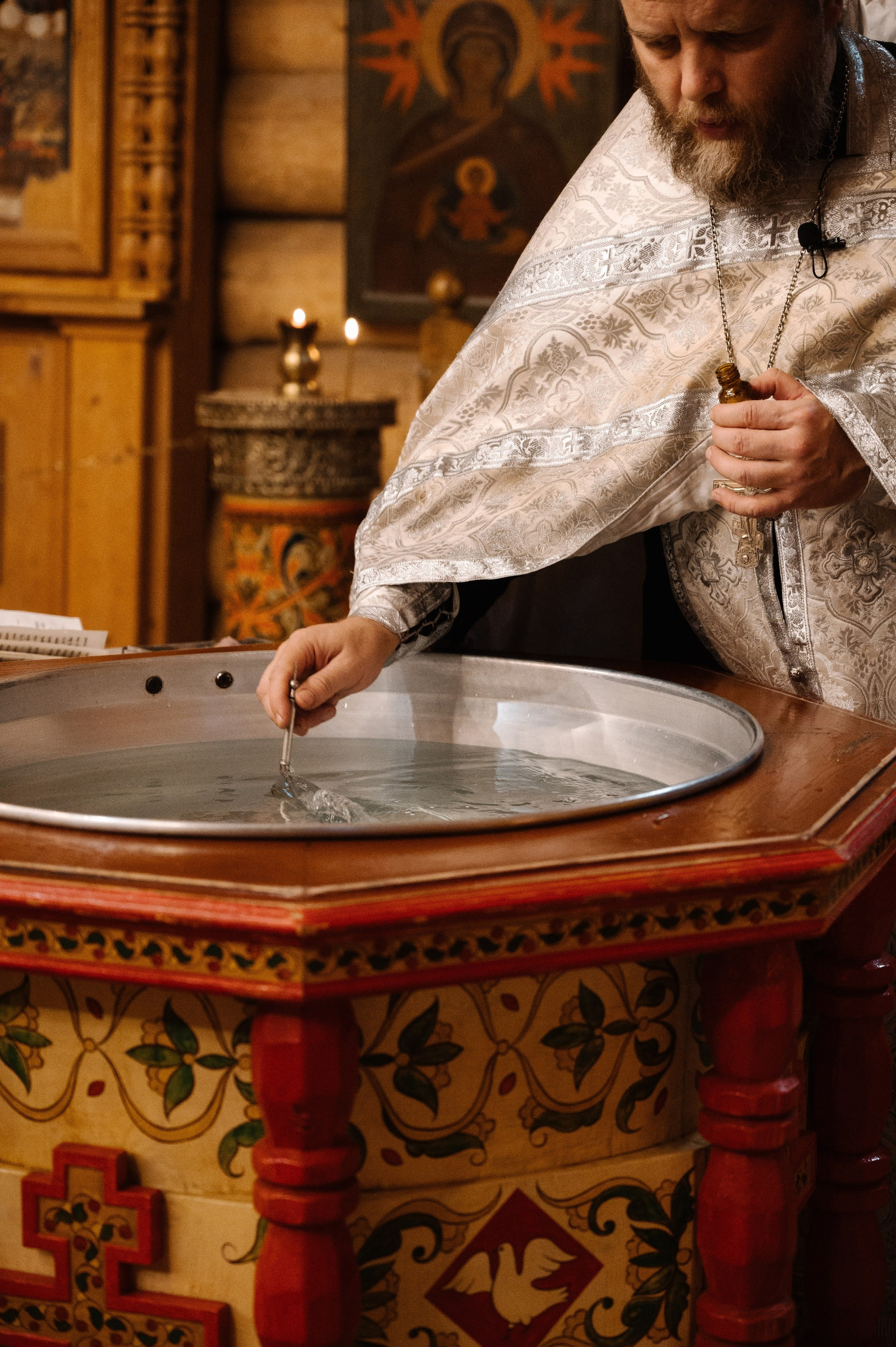 Фотосъёмка крещения в Санкт-Петербурге — Маргарита Иванова, фотограф. Профессиональный фотограф беременности в СПБ. Стильные фотосессии беременности в стиле минимализм и классическая фотография