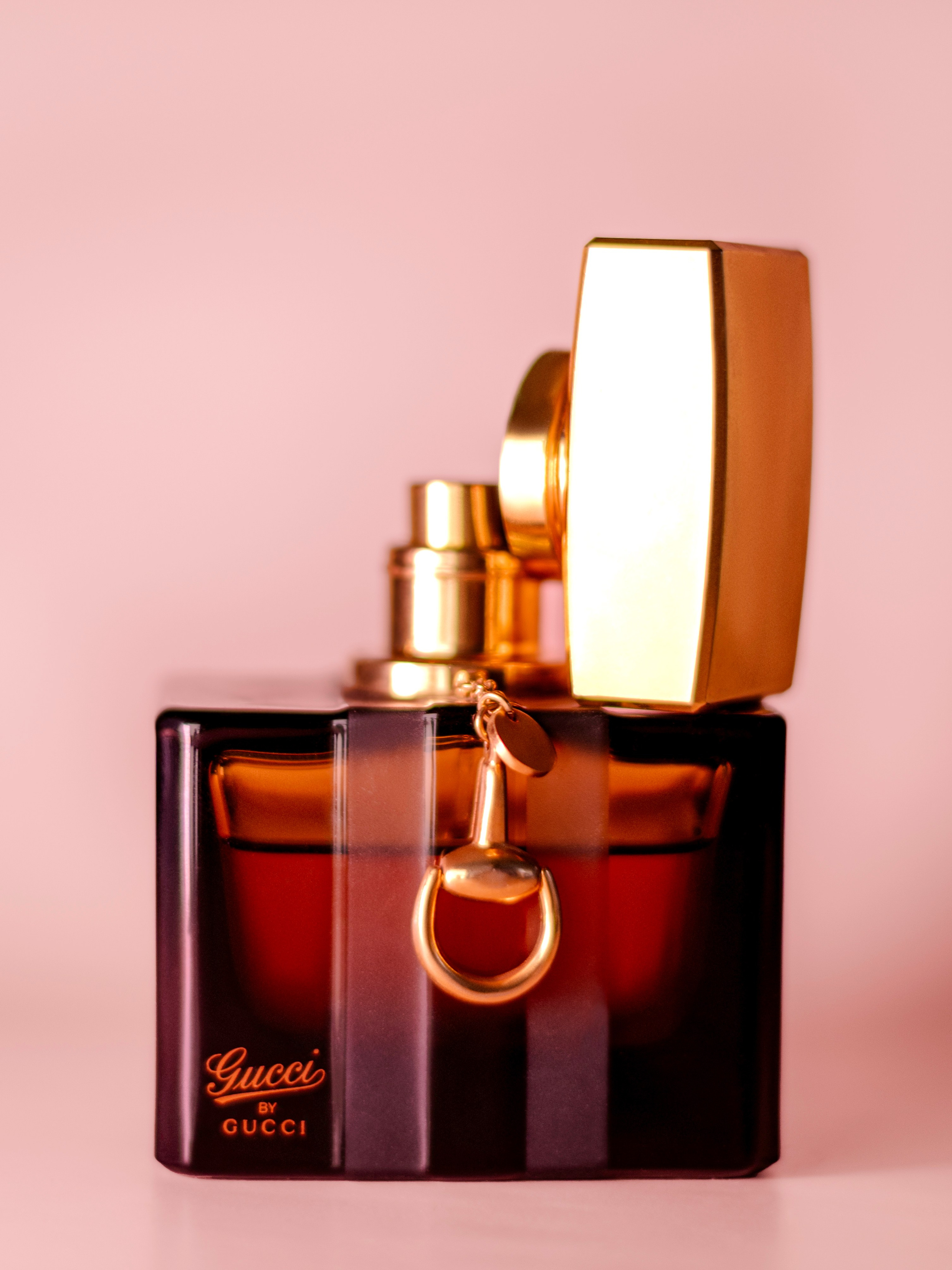 Предметная фотография. Ретушер Полина Ботова. Бьюти, каталог, лукбук, кампейн. Москва