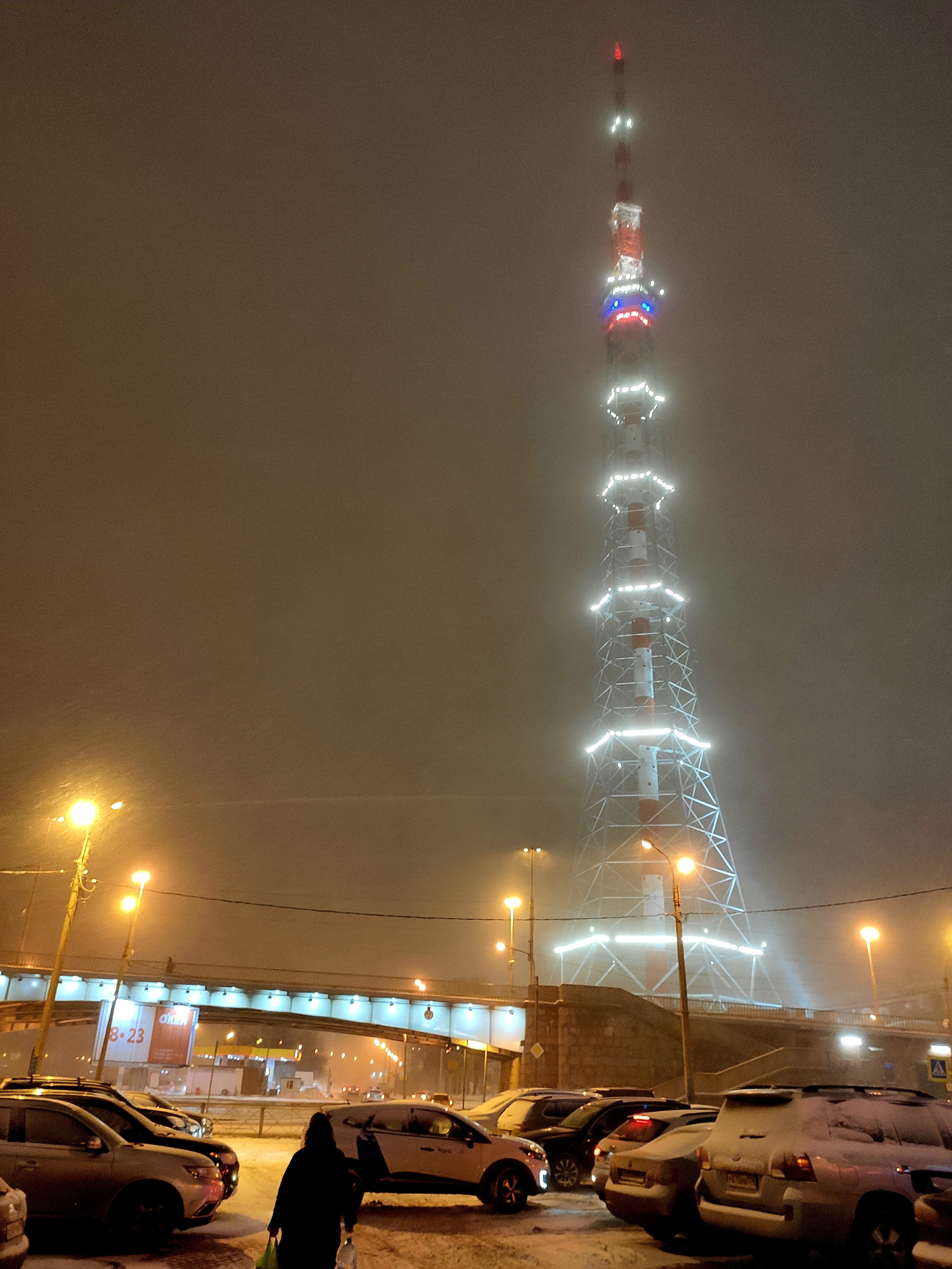 По дороге в отель снял телебашню
