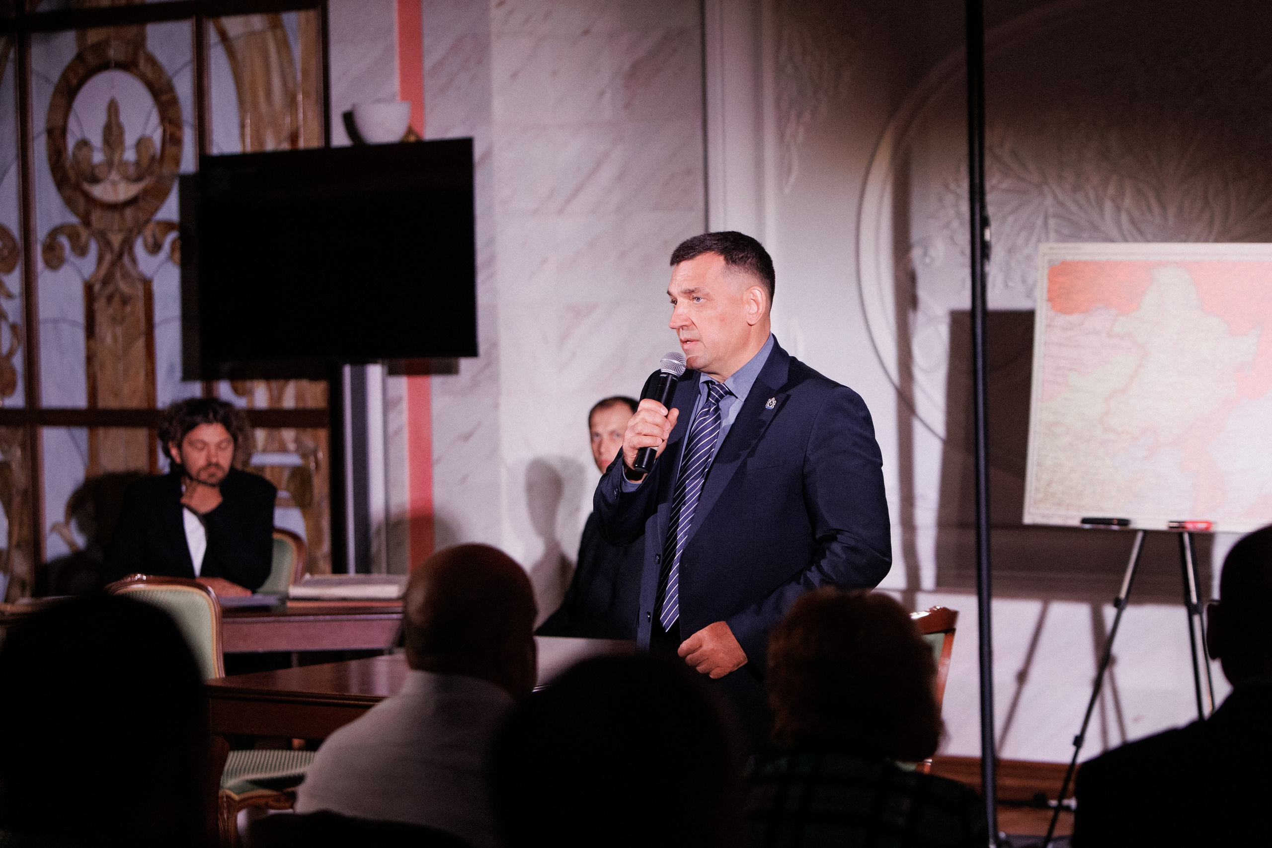 ПРЕЗЕНТАЦИЯ КНИГИ — 80 ЛЕТ ПОБЕДЫ. СВОИ. ФОТООТЧЕТЫ-СОБЫТИЯ-МЕСТА