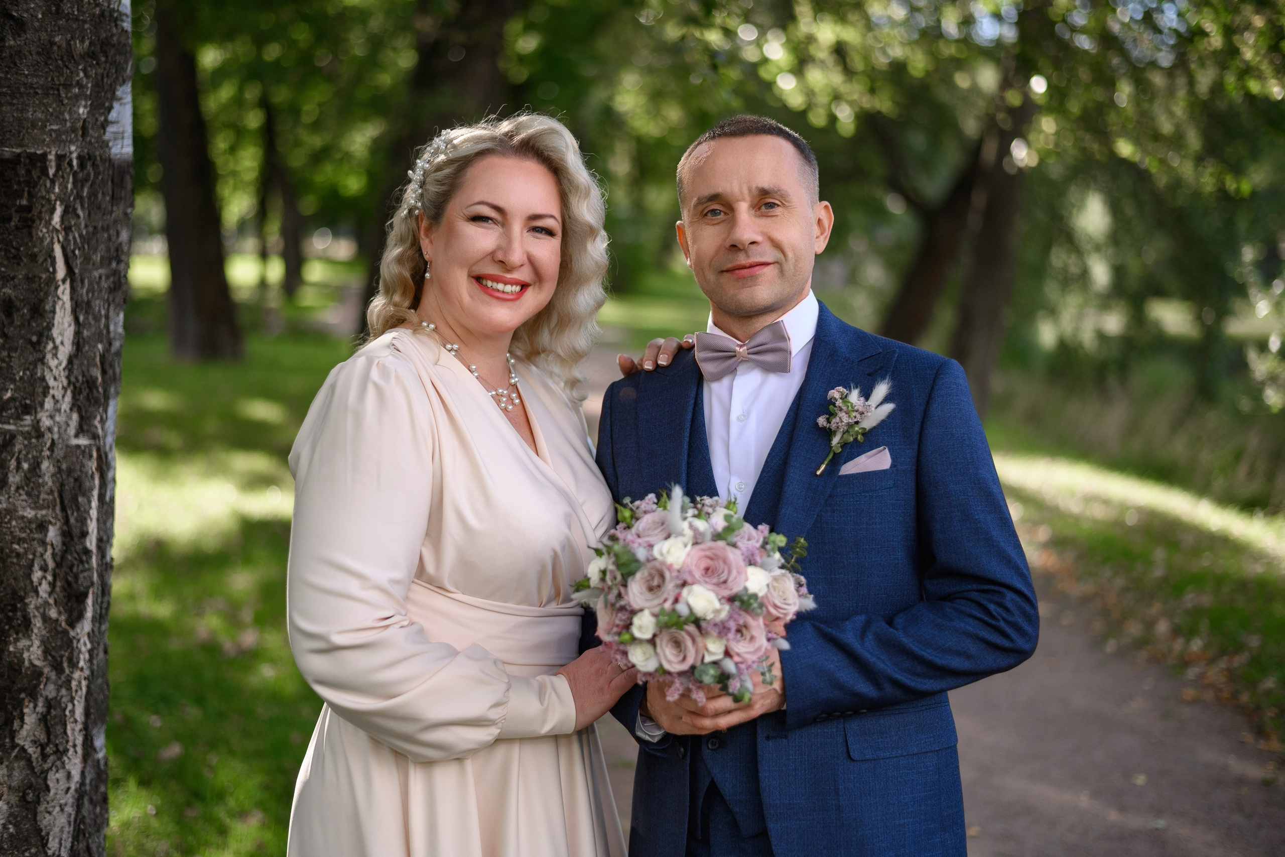 Свадебная фотосессия в Пушкине у дворца бракосочетания.