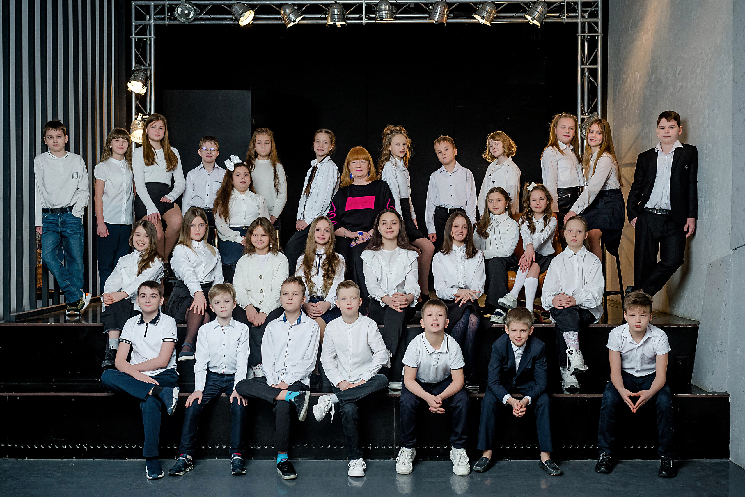 Фотосессия Гимназия 76 Класс 4А. Современные Выпускные Альбомы в Ростове-на-Дону