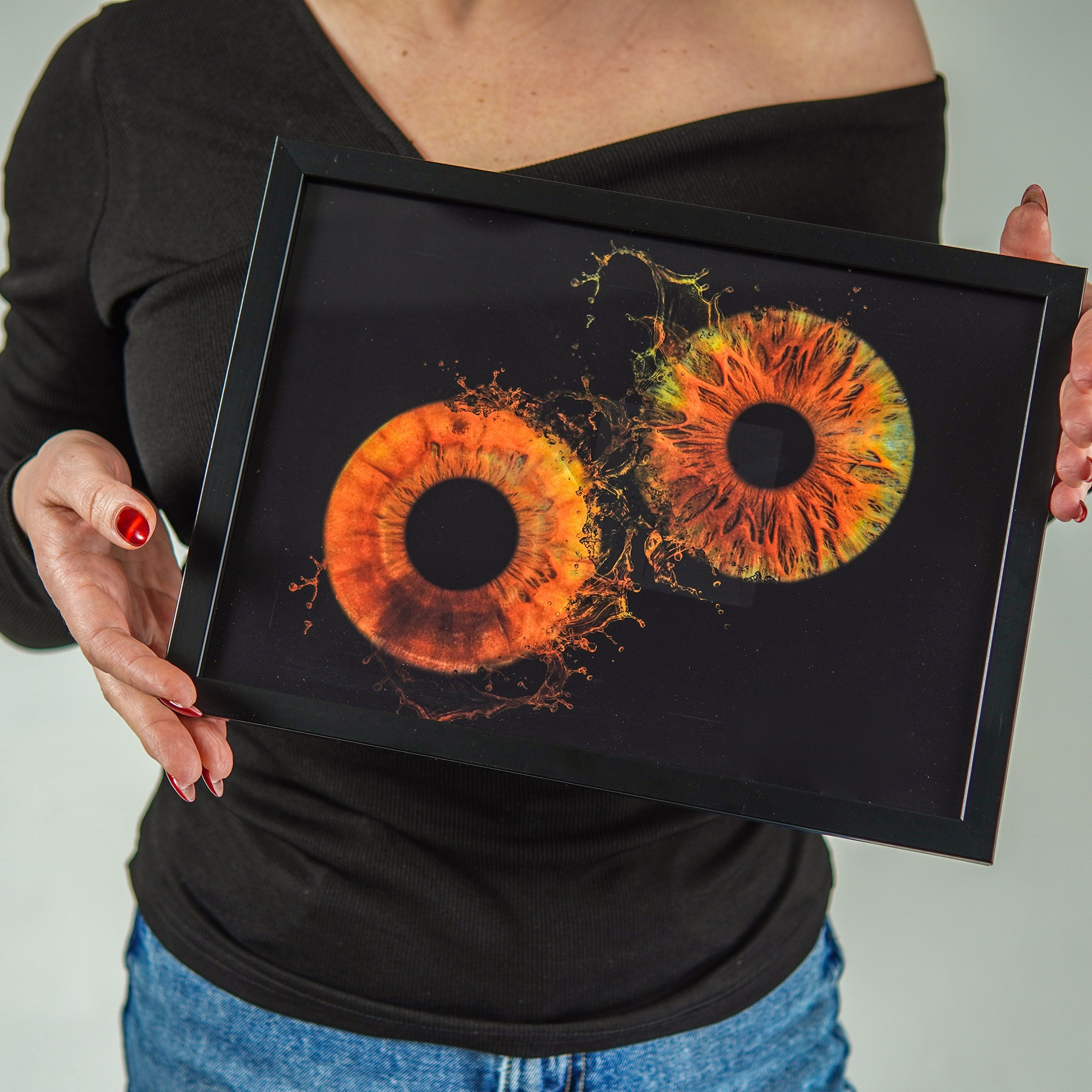 Фото радужки глаза LOOK IN