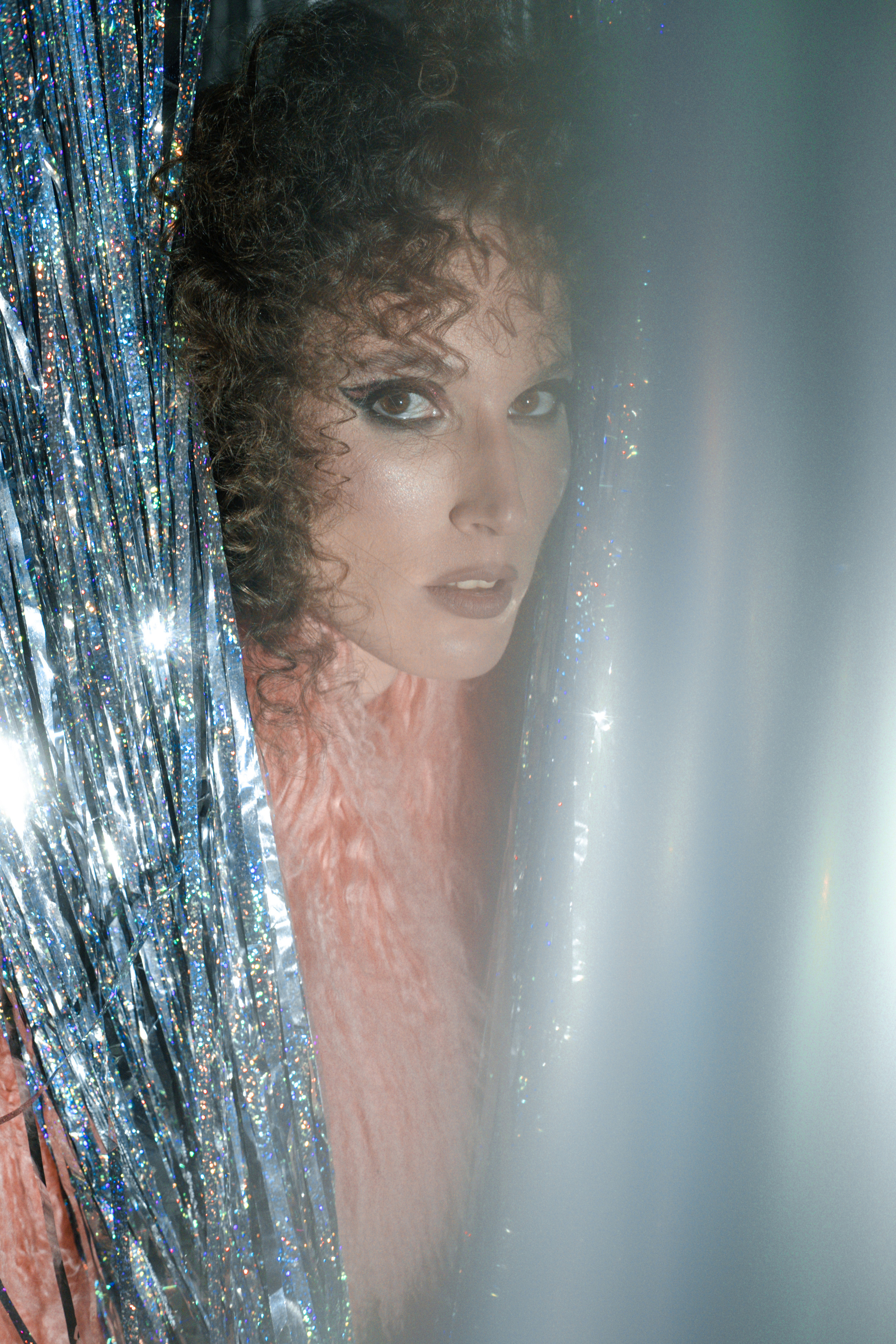 Новогодняя фотосессия женский портрет в стиле диско. Свадебный фотограф в Москве Элина Ларченкова. Фото, которые цепляют