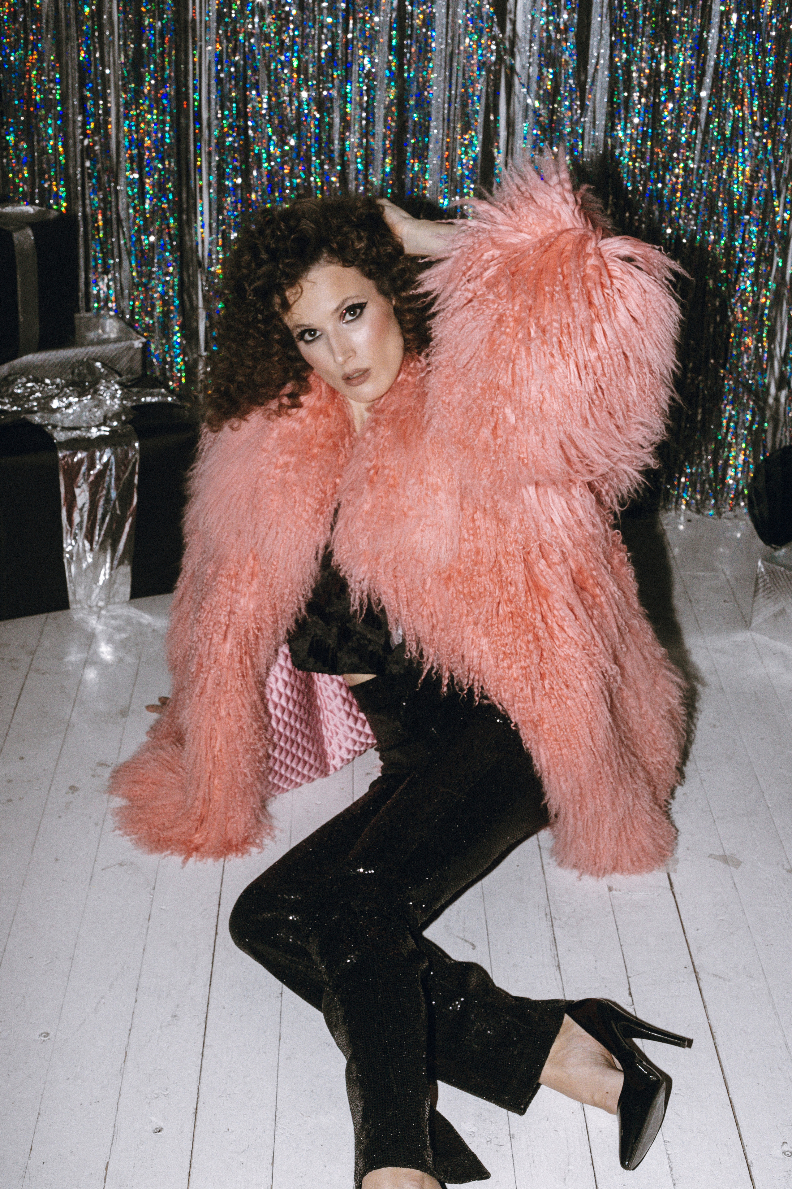 Новогодняя фотосессия женский портрет в стиле диско. Свадебный фотограф в Москве Элина Ларченкова. Фото, которые цепляют