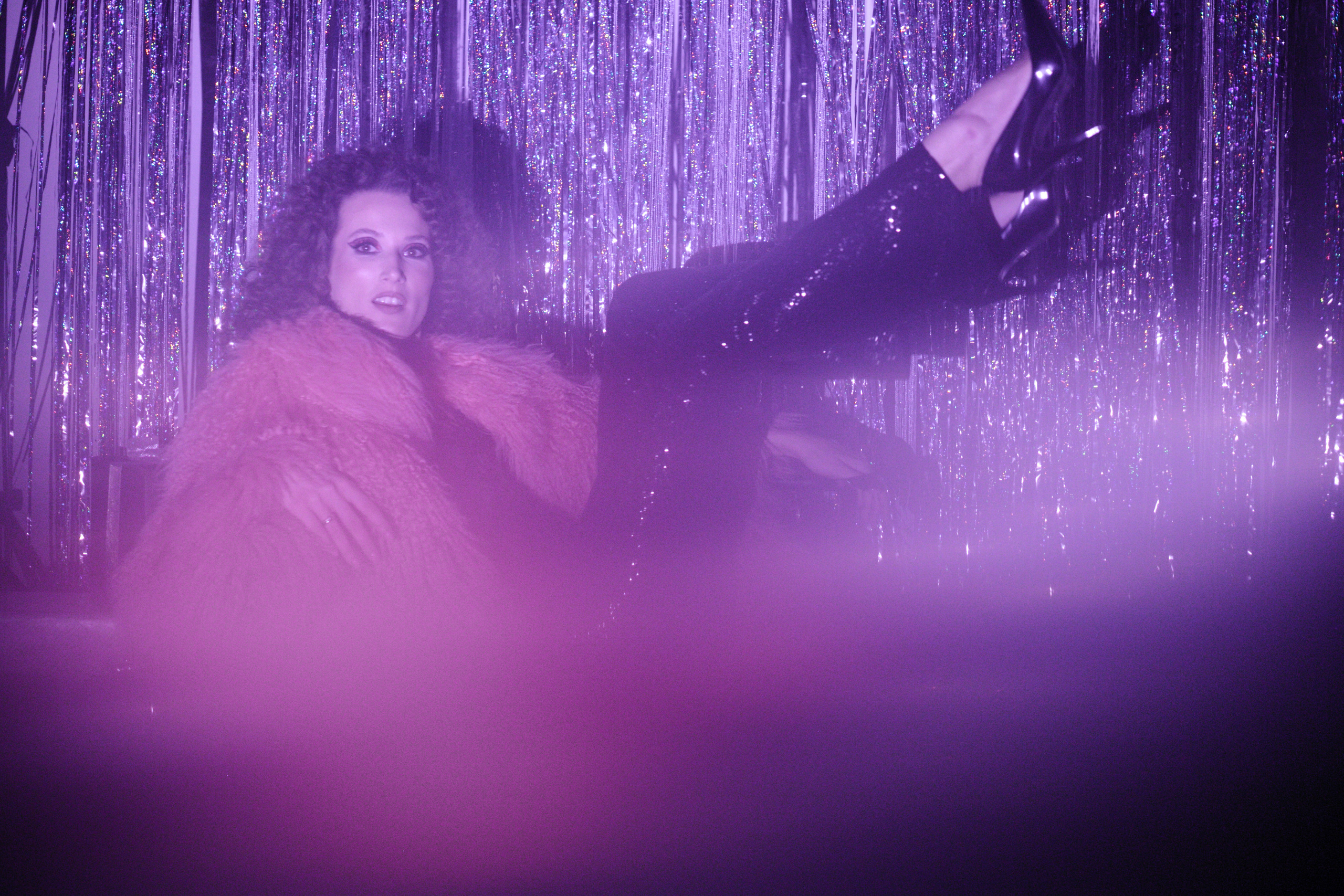 Новогодняя фотосессия женский портрет в стиле диско. Свадебный фотограф в Москве Элина Ларченкова. Фото, которые цепляют