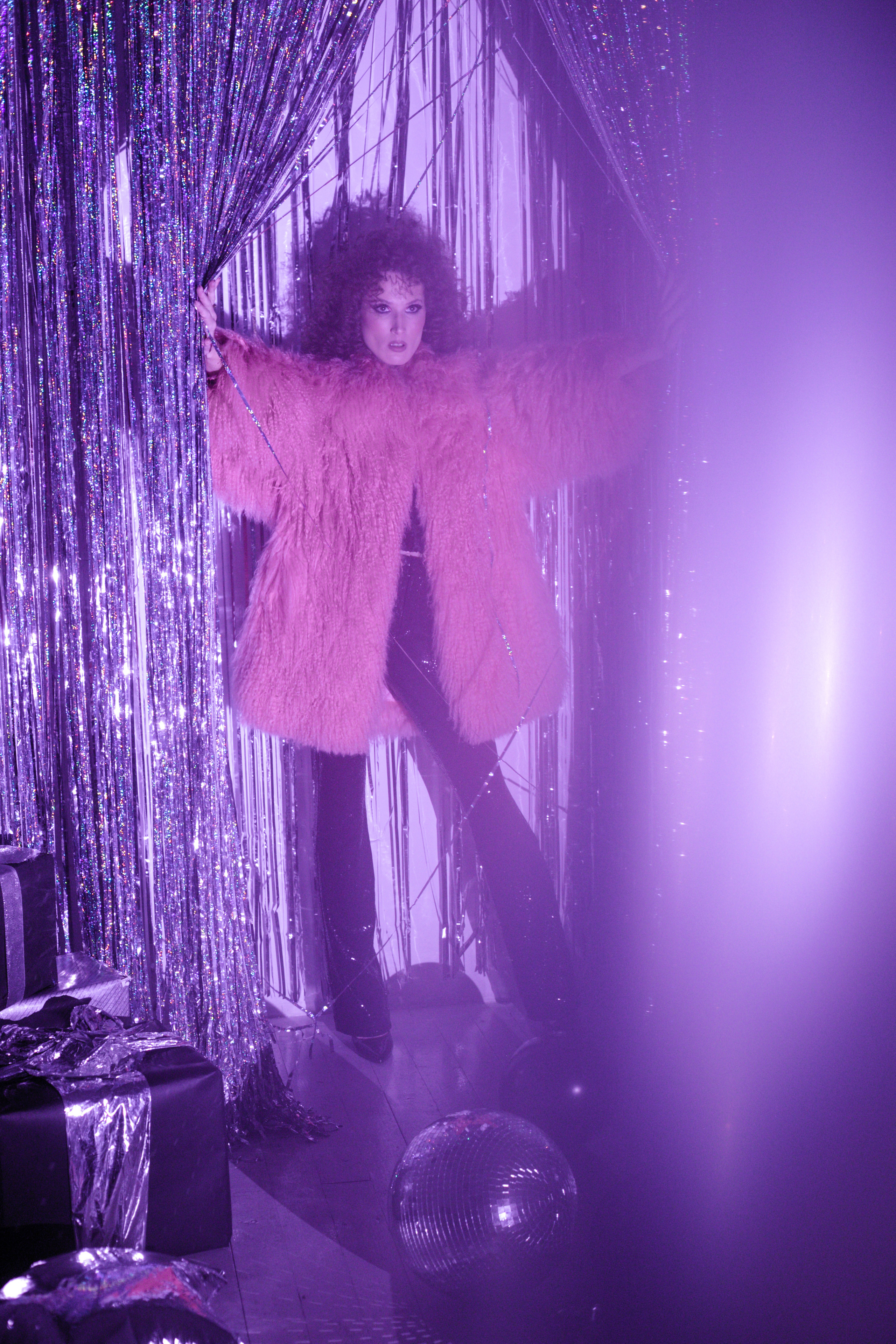 Новогодняя фотосессия женский портрет в стиле диско. Свадебный фотограф в Москве Элина Ларченкова. Фото, которые цепляют