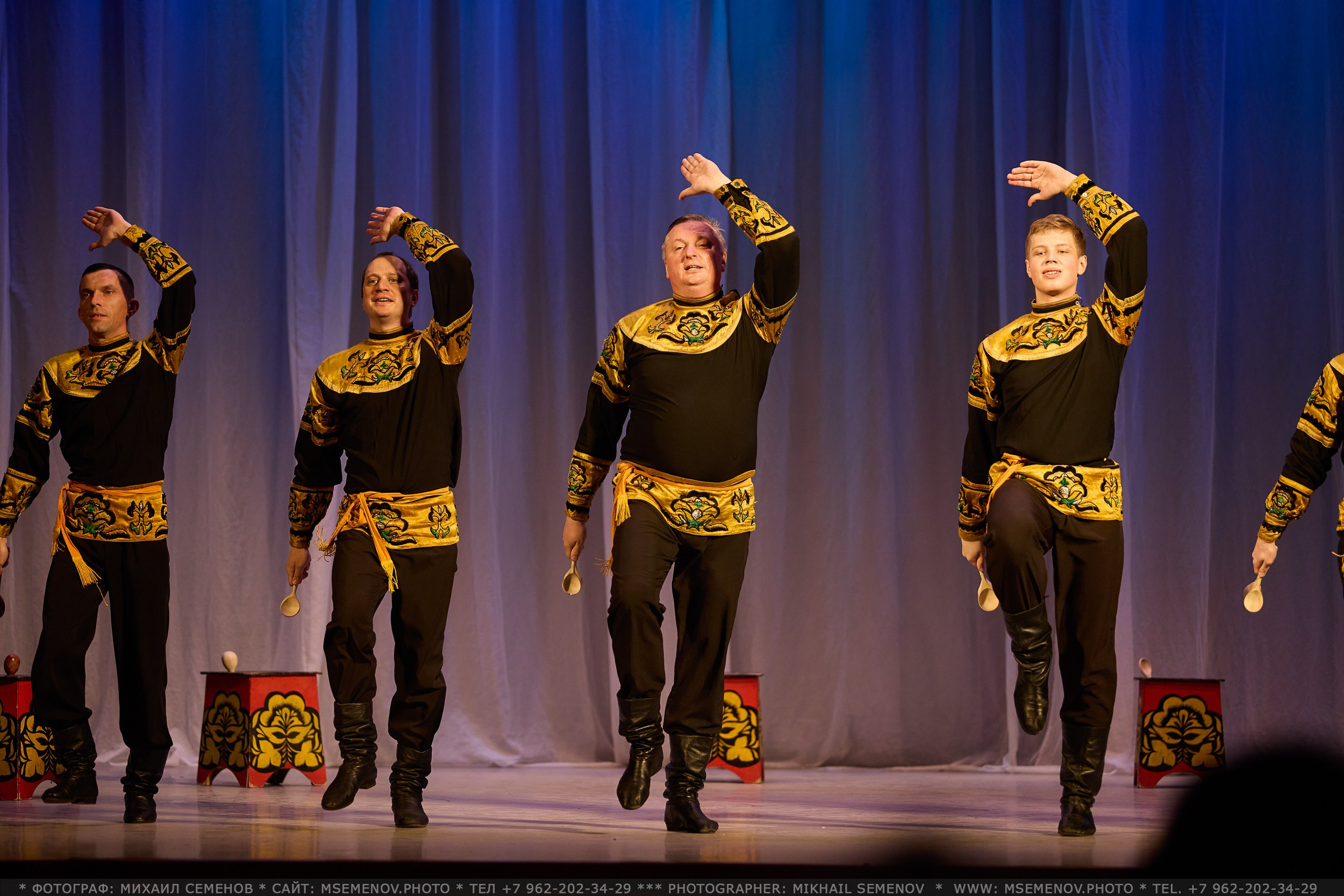 Фоторепортаж с Концерта «Волжанка» и «Задоринка»