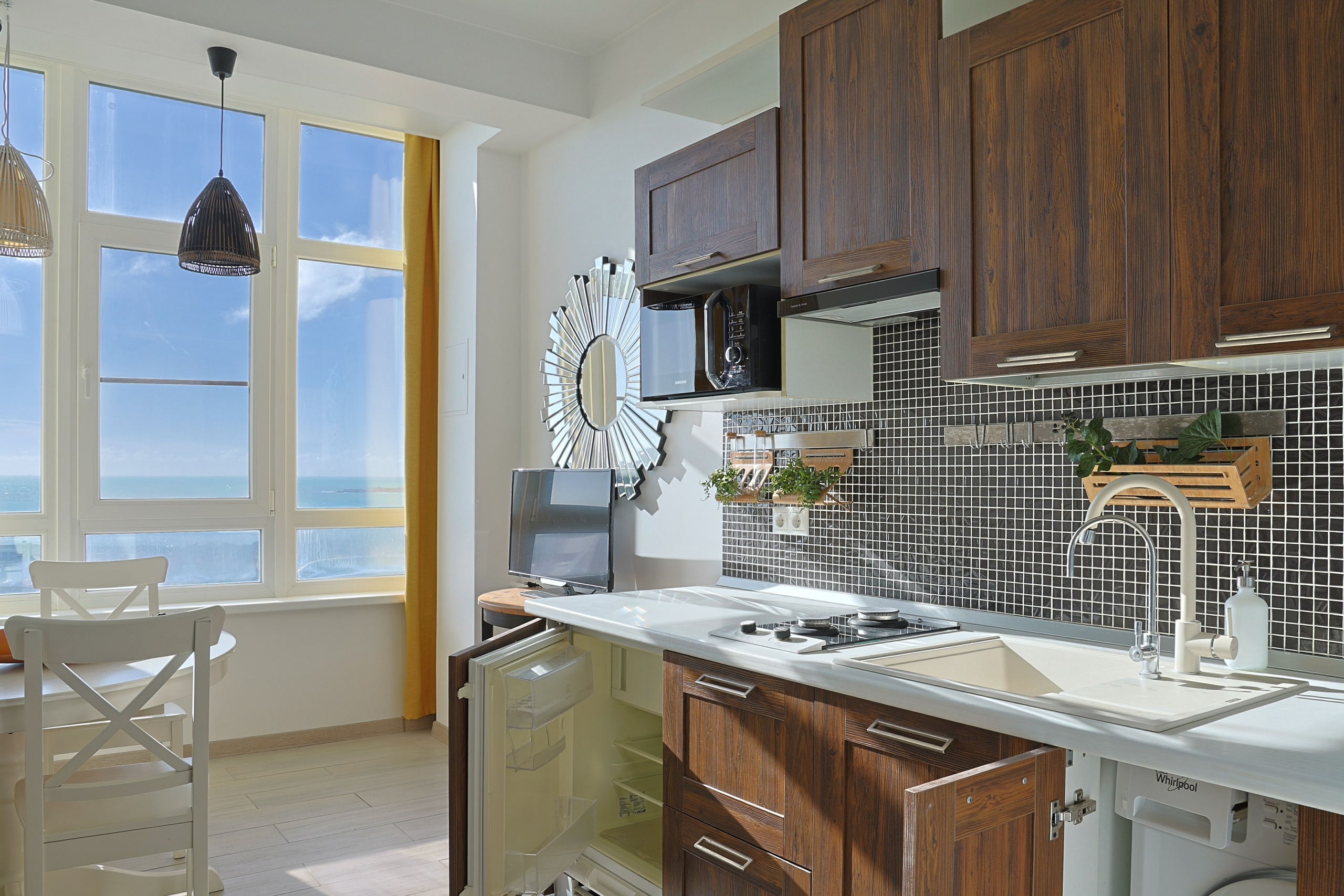 Описание услуги интерьерной фотографии и предварительной подготовки для посуточной аренды и продажи в Геленджике. Интерьерная съёмка и подготовка недвижимости к аренде/продаже. Геленджик, Краснодарский край — Юлия Софронова, Art Sea Homes