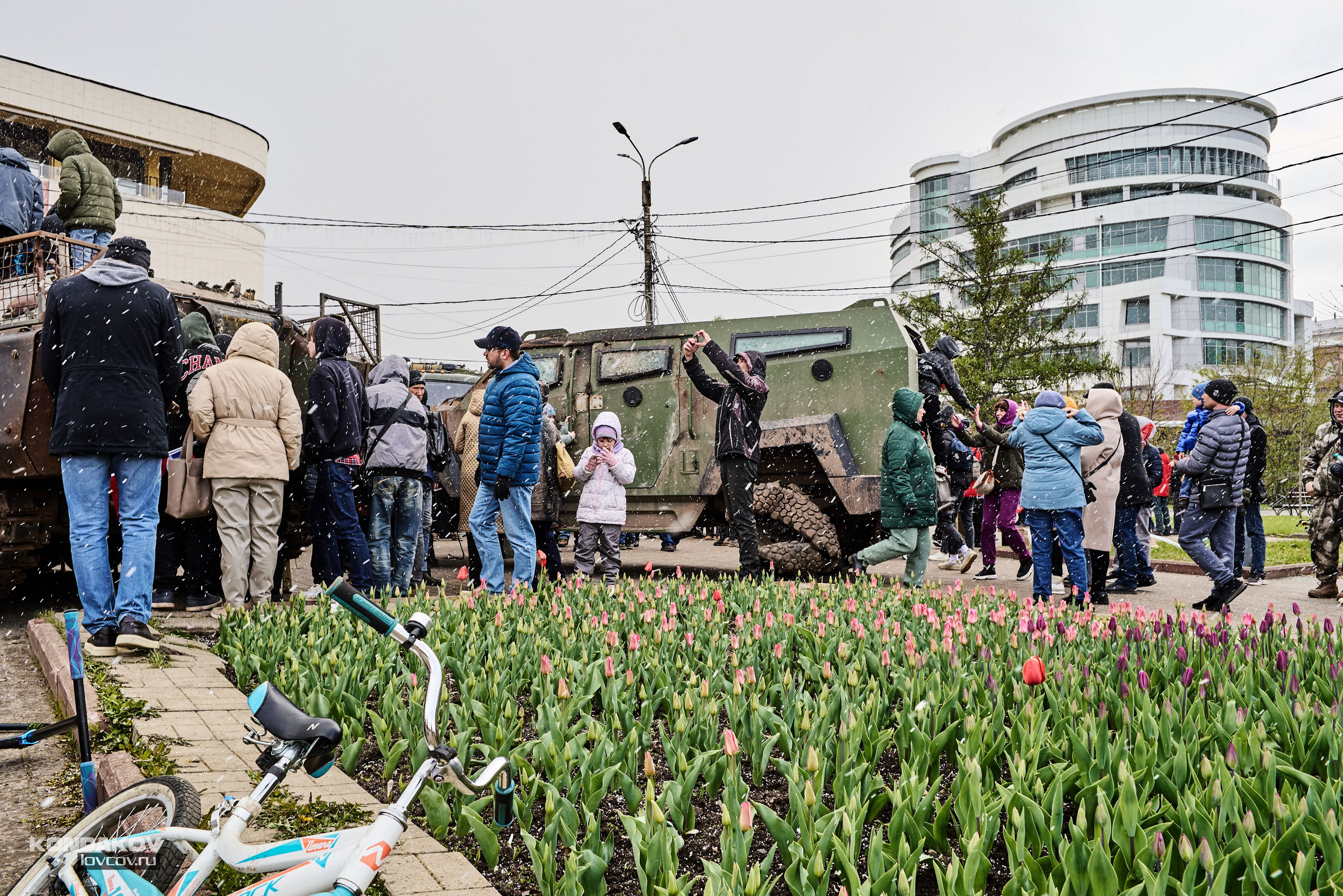 9 мая празднование День Победы г. Иваново 2024 год. Фотограф в Иваново: Каталожная съемка одежды и постельного белья, Wildberries