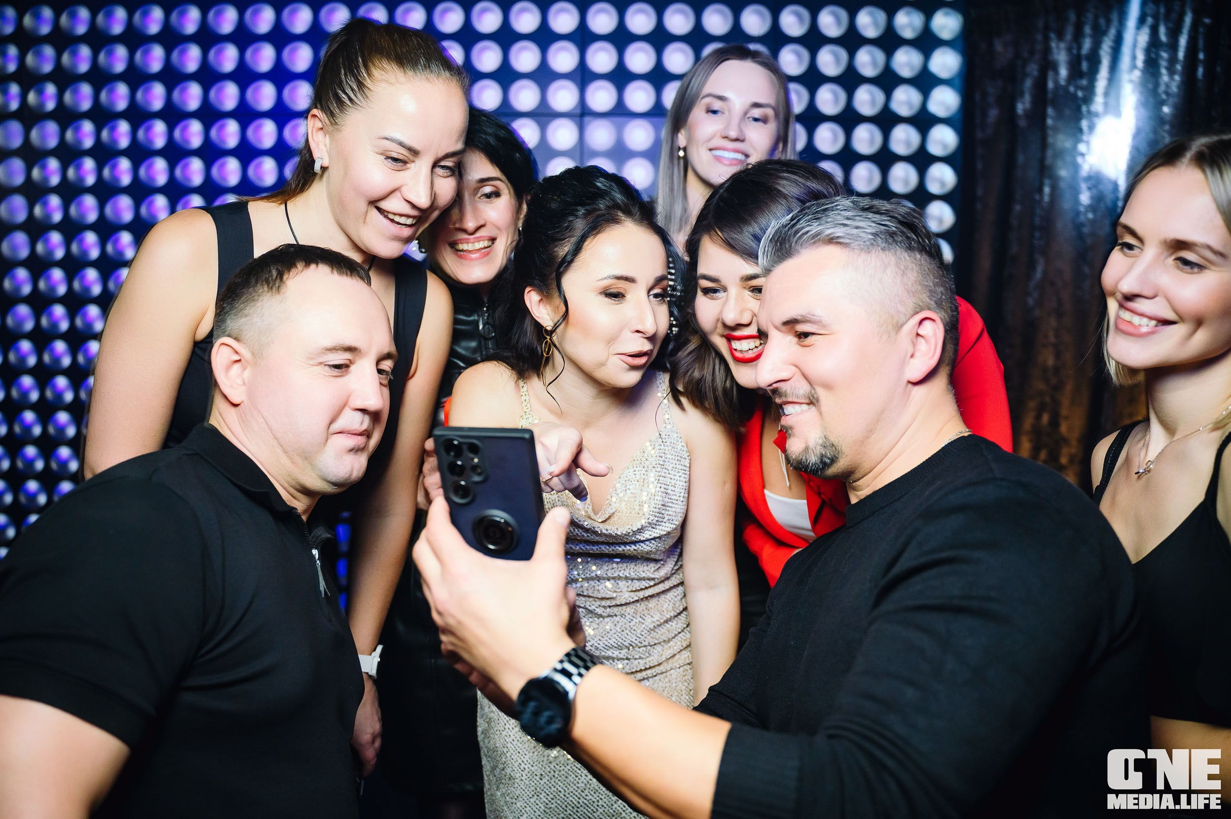 Фоторепортаж из караоке-клуба Эйфория. One Media Life: фоторепортажи, фотоотчеты с мероприятий и заведений