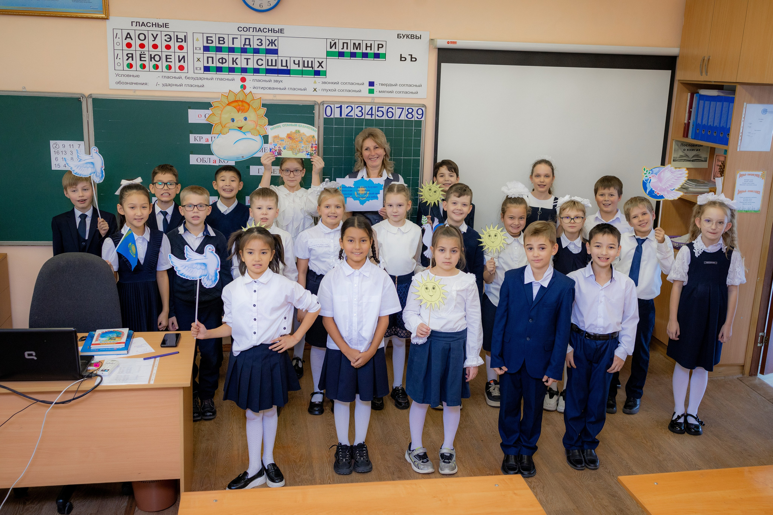 Студийный фотограф в Караганде Алексей Баранов. Фотограф Алексей Баранов. Фотостудия Flash. Семейные фотосессии в Караганде. Индивидуальные фотосессии, детские фотосессии, парные фотосессии в Караганде. Интерьерная фотосессия в Караганде. Семейный фотограф Алексей Баранов. Детский фотограф Алексей Баранов. Художественный фотограф Алексей Баранов. Свадебный фотограф Алексей Баранов. Черно-Белая съемка в Караганде. Самые лучшие семейный и детские фотосессии в Караганде. Контент Съемка в Караганде. SMM в Караганде. Контент фотограф Алексей Баранов. Рекламная съемка в караганде. Реклама. Бутики с одеждой. торговля Караганда. рекламное фото мероприятия в караганде. рекламное фото. рекламный фотограф Алексей Баранов. фотограф. Фотограф Караганда. Алексей Баранов. фотосессия. фотосессия в Караганде. Заказать фотографа в караганде. репортажный фотограф в Караганде. фотосъемка мероприятий. банкет. свадьба. юбилей. детское день рождение. годик. фотограф детский в Караганде. Репортажный фотограф в караганде Алексей Баранов.