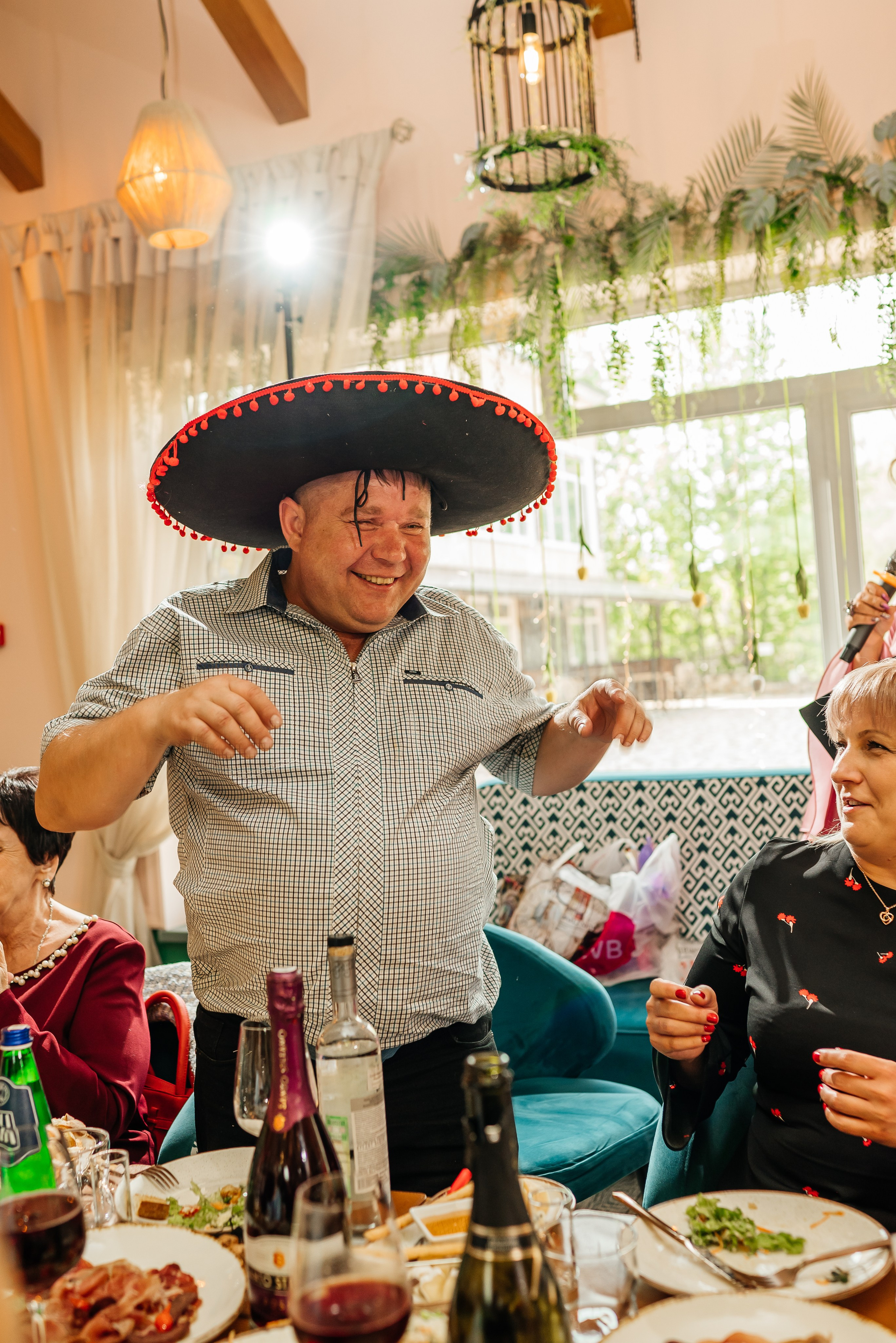 Вика и Артём. 24.04.2025. Фотограф в Каменске-Шахтинском Ольга Сагал