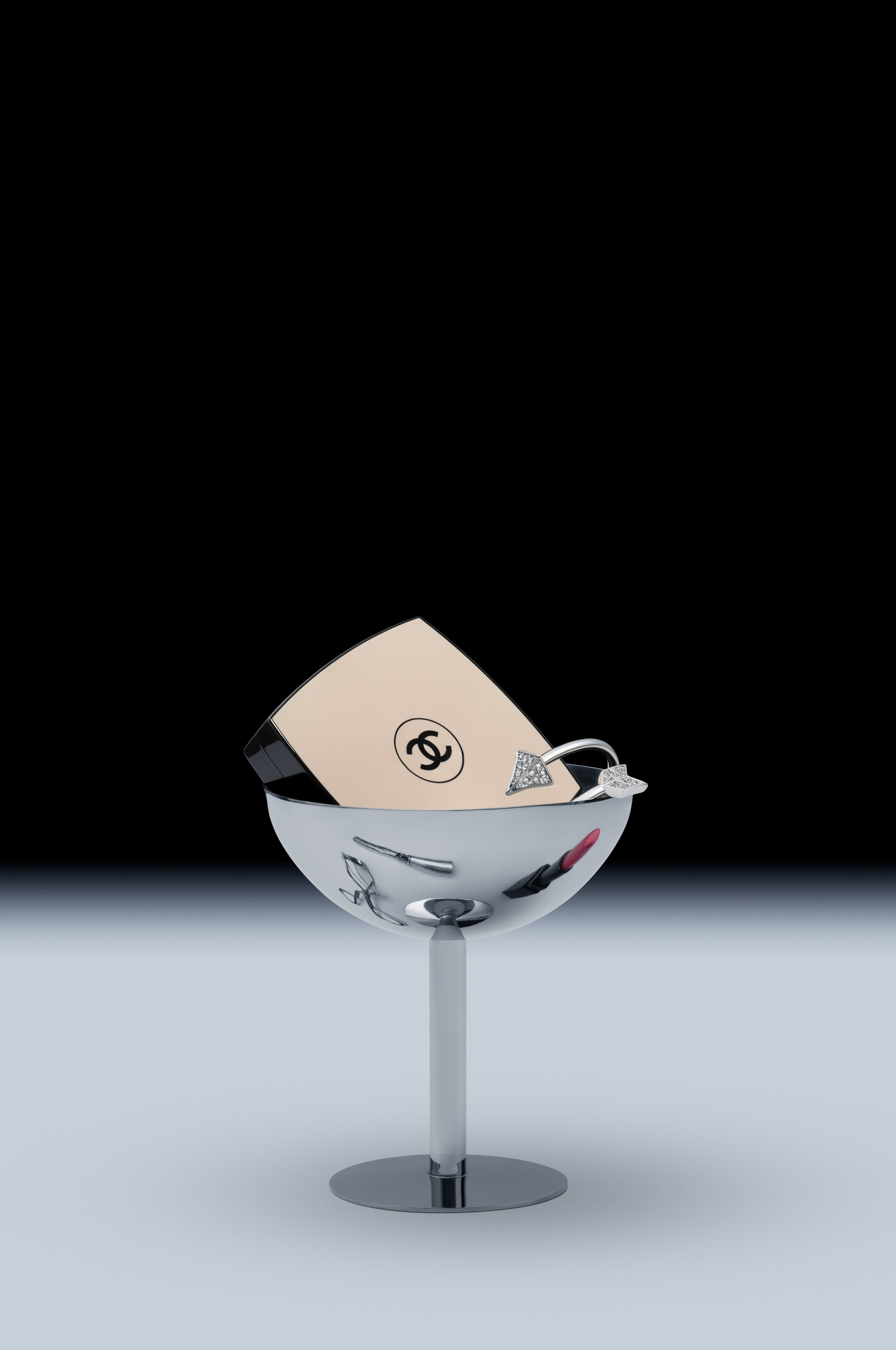 Oksana Ilenko. Product photographer and set designer, St. Petersburg