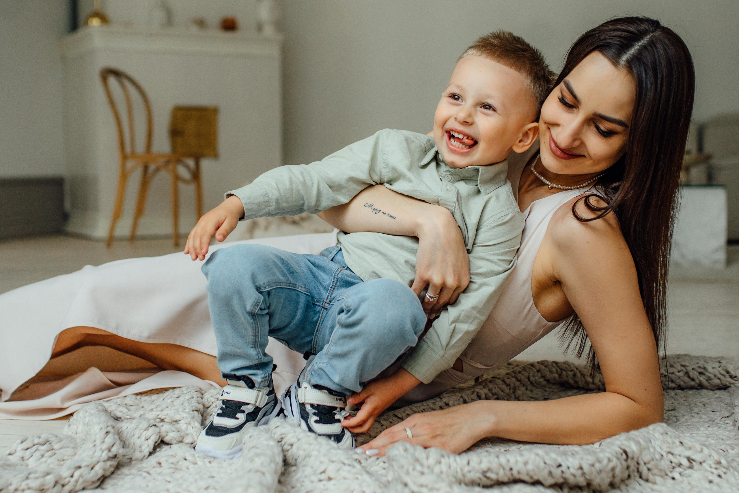 Студия воздух, Ольга, Виктория, Лёва