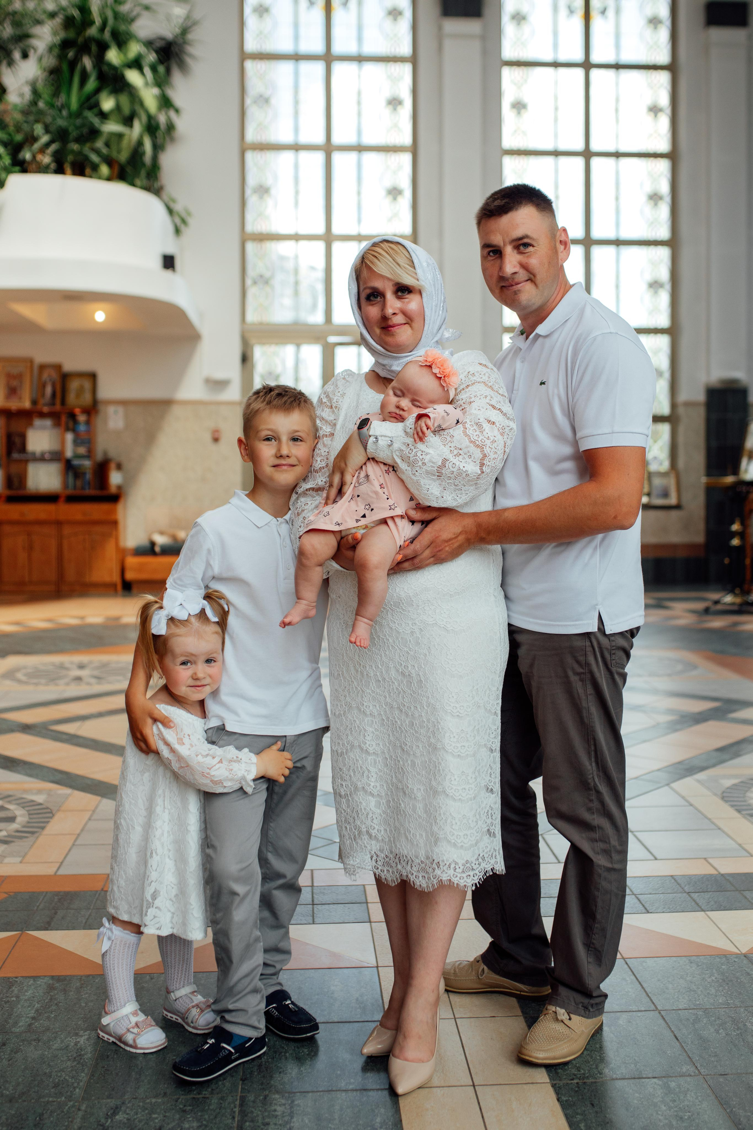 Таинство крещения Дарины, храм Иова Многострадального, 24 июня 2023 года