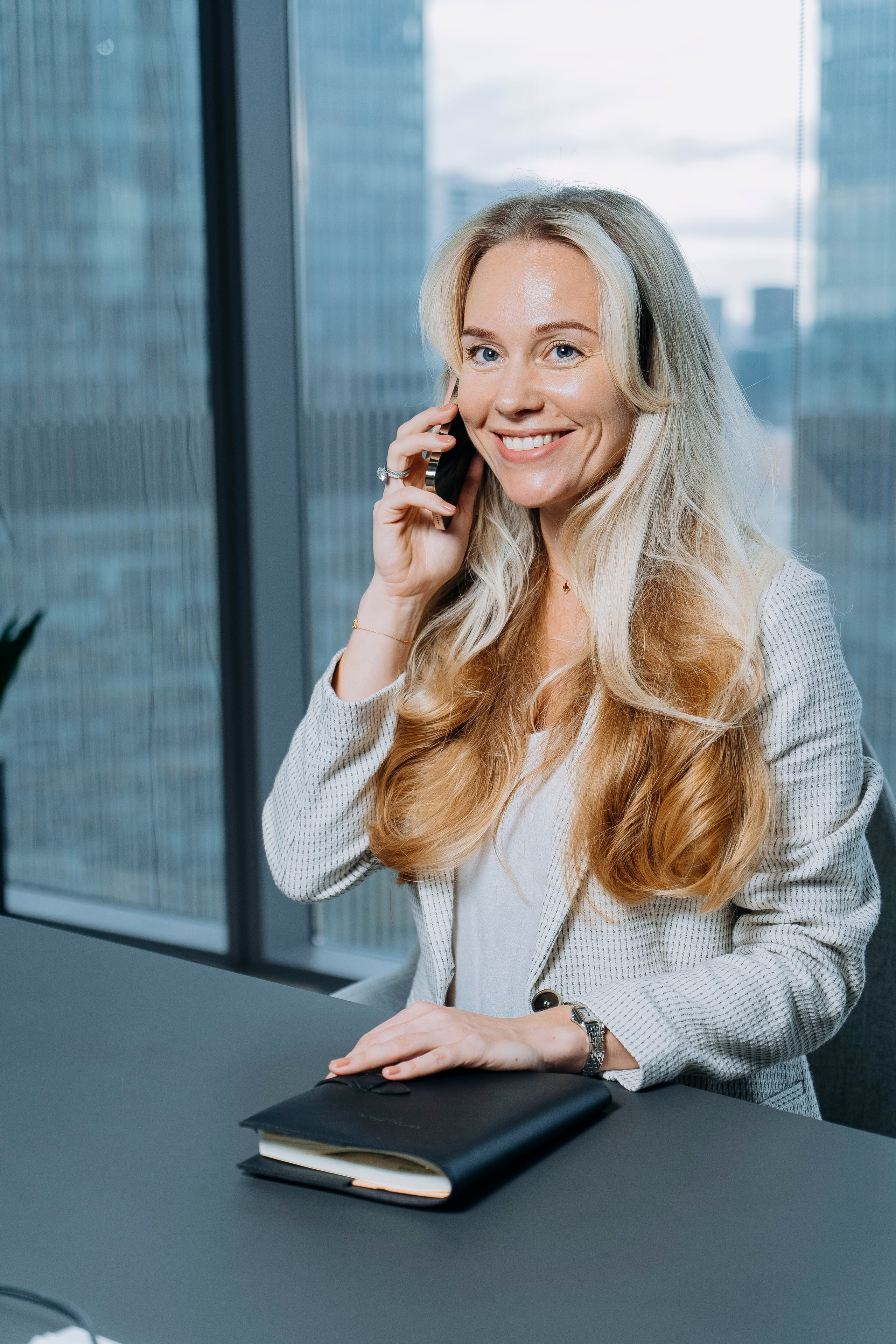 Деловая фотосессия в Москва-Сити. Профессиональный портретный фотограф в Москве Владимир Глаголев